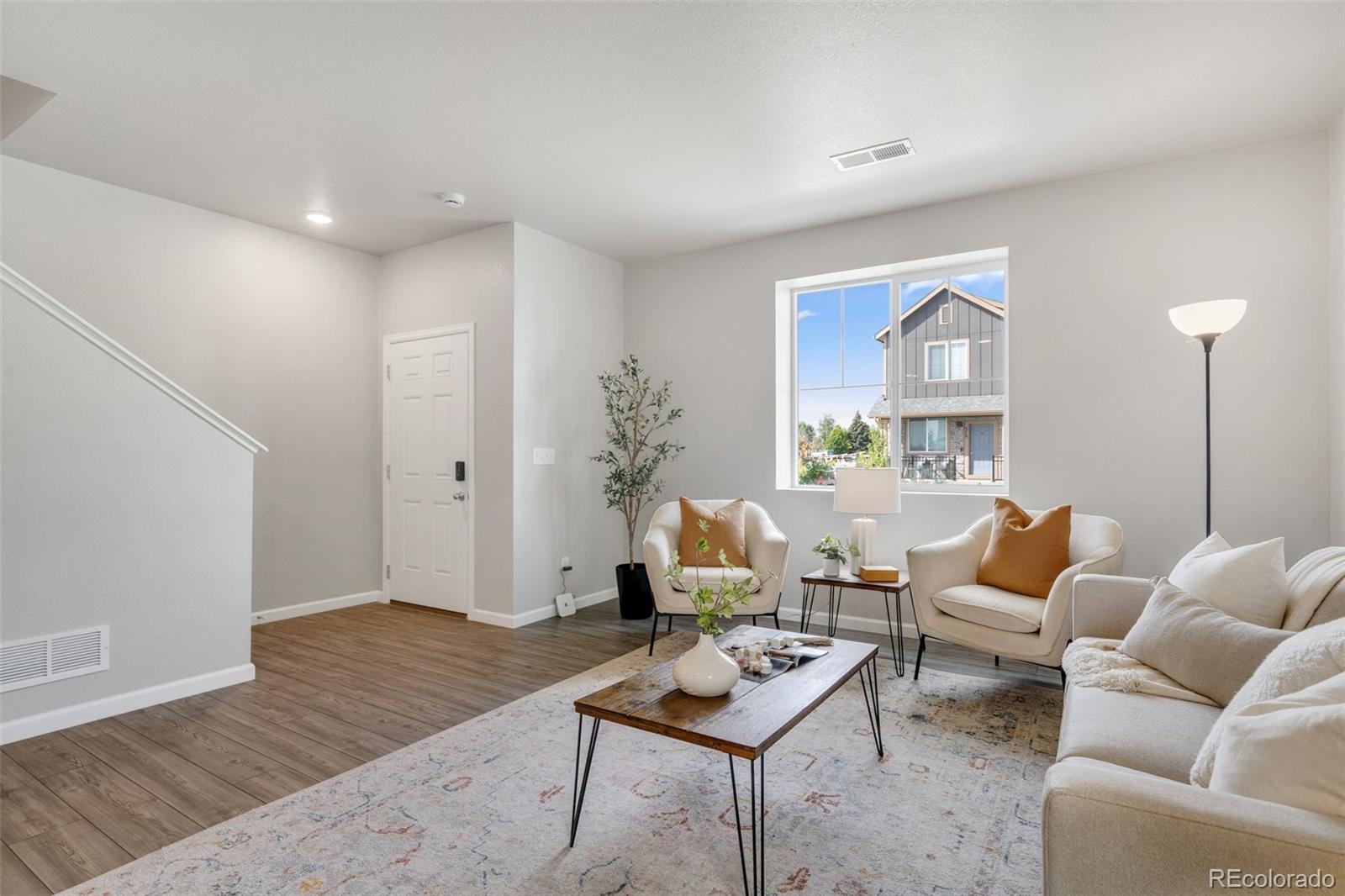 MLS Image #10 for 310  shoveler way,johnstown, Colorado