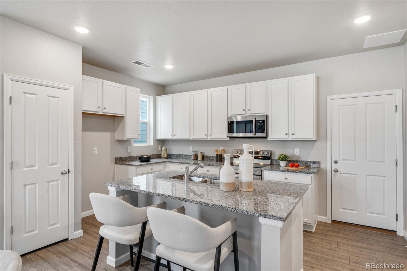 MLS Image #15 for 310  shoveler way,johnstown, Colorado