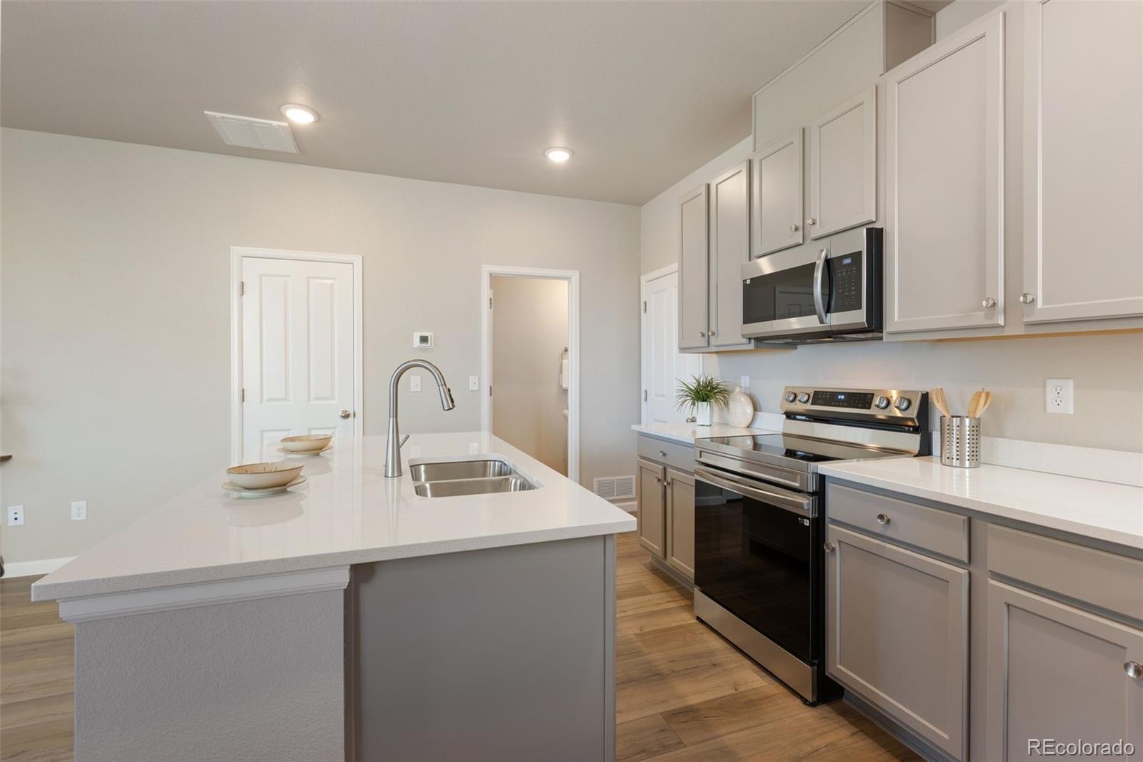 MLS Image #14 for 1444  coral place,longmont, Colorado