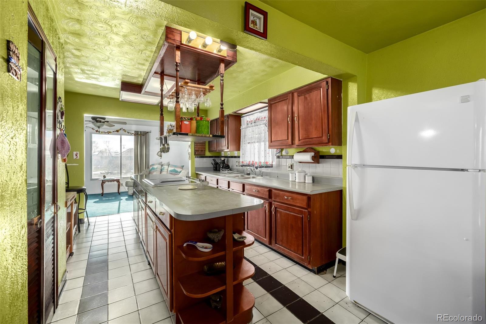 MLS Image #11 for 1665  elmwood lane,denver, Colorado