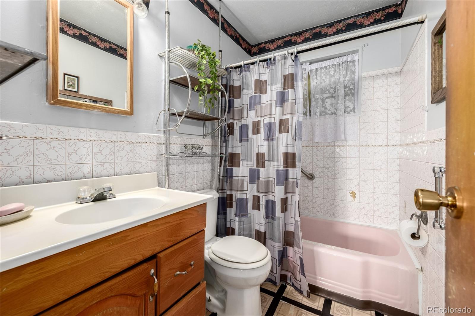 MLS Image #23 for 1665  elmwood lane,denver, Colorado