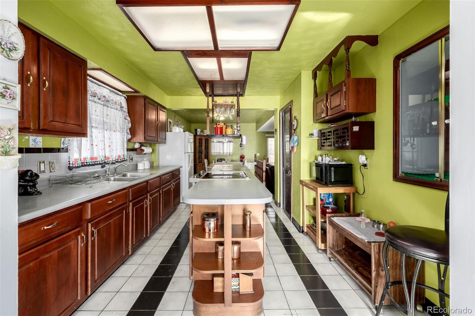 MLS Image #8 for 1665  elmwood lane,denver, Colorado