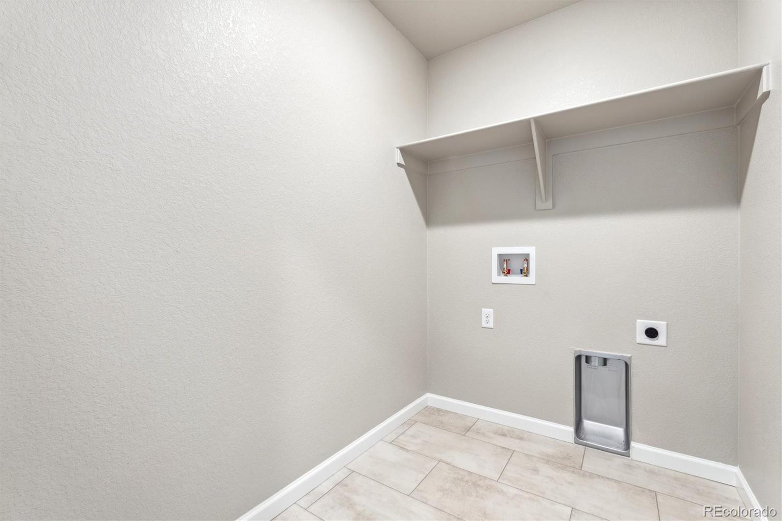 MLS Image #18 for 311  shoveler way,johnstown, Colorado