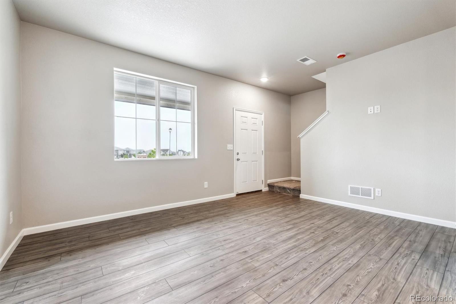 MLS Image #3 for 311  shoveler way,johnstown, Colorado