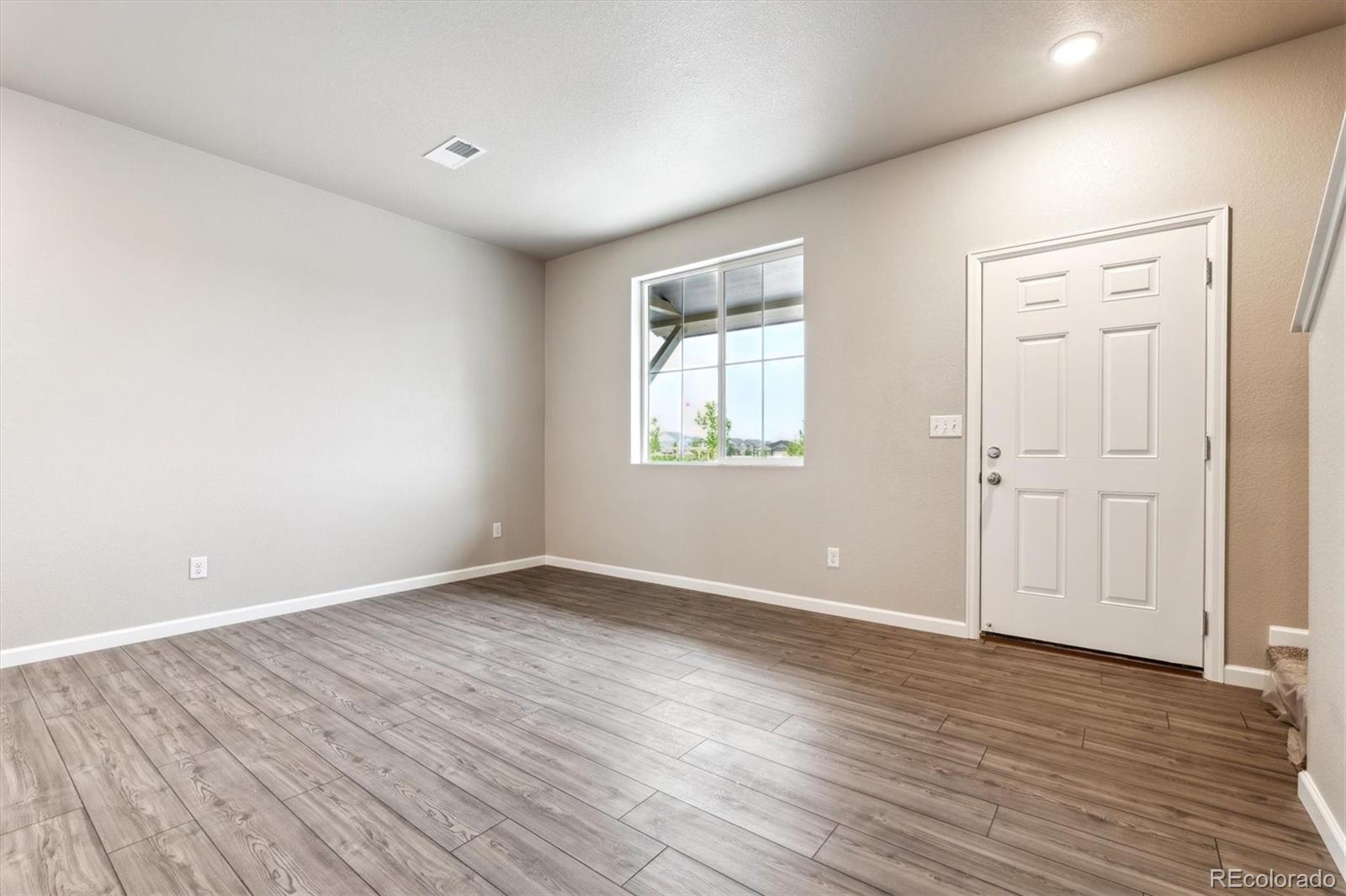 MLS Image #8 for 311  shoveler way,johnstown, Colorado