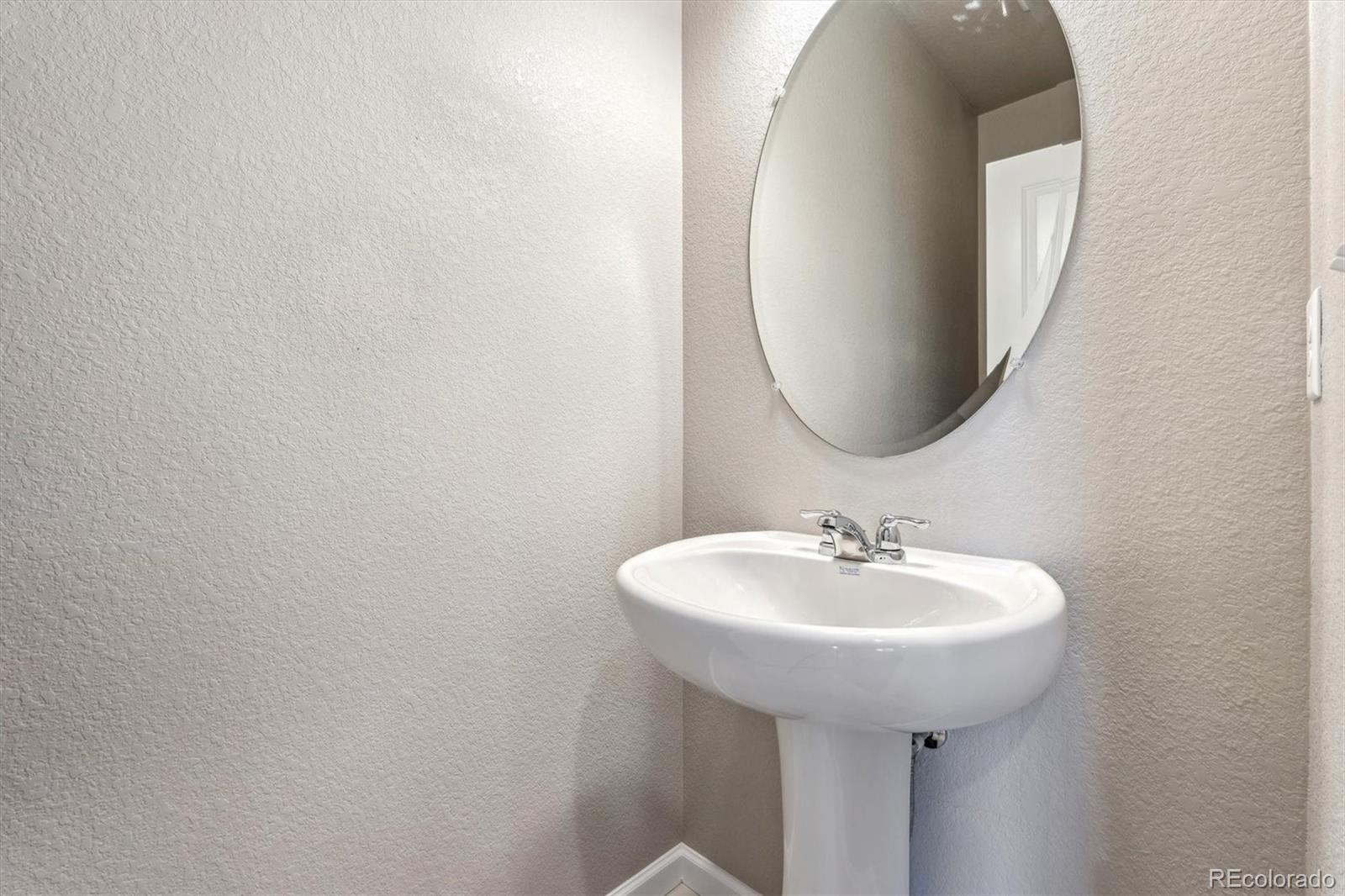 MLS Image #11 for 299  shoveler way,johnstown, Colorado