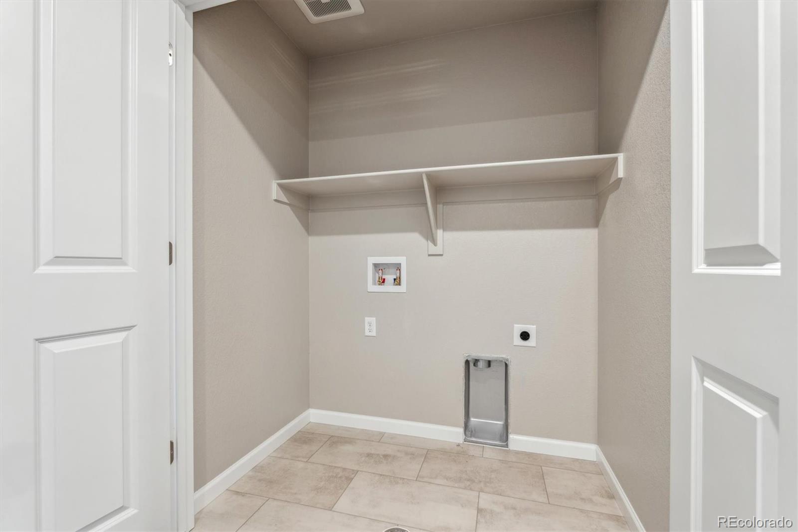 MLS Image #18 for 299  shoveler way,johnstown, Colorado