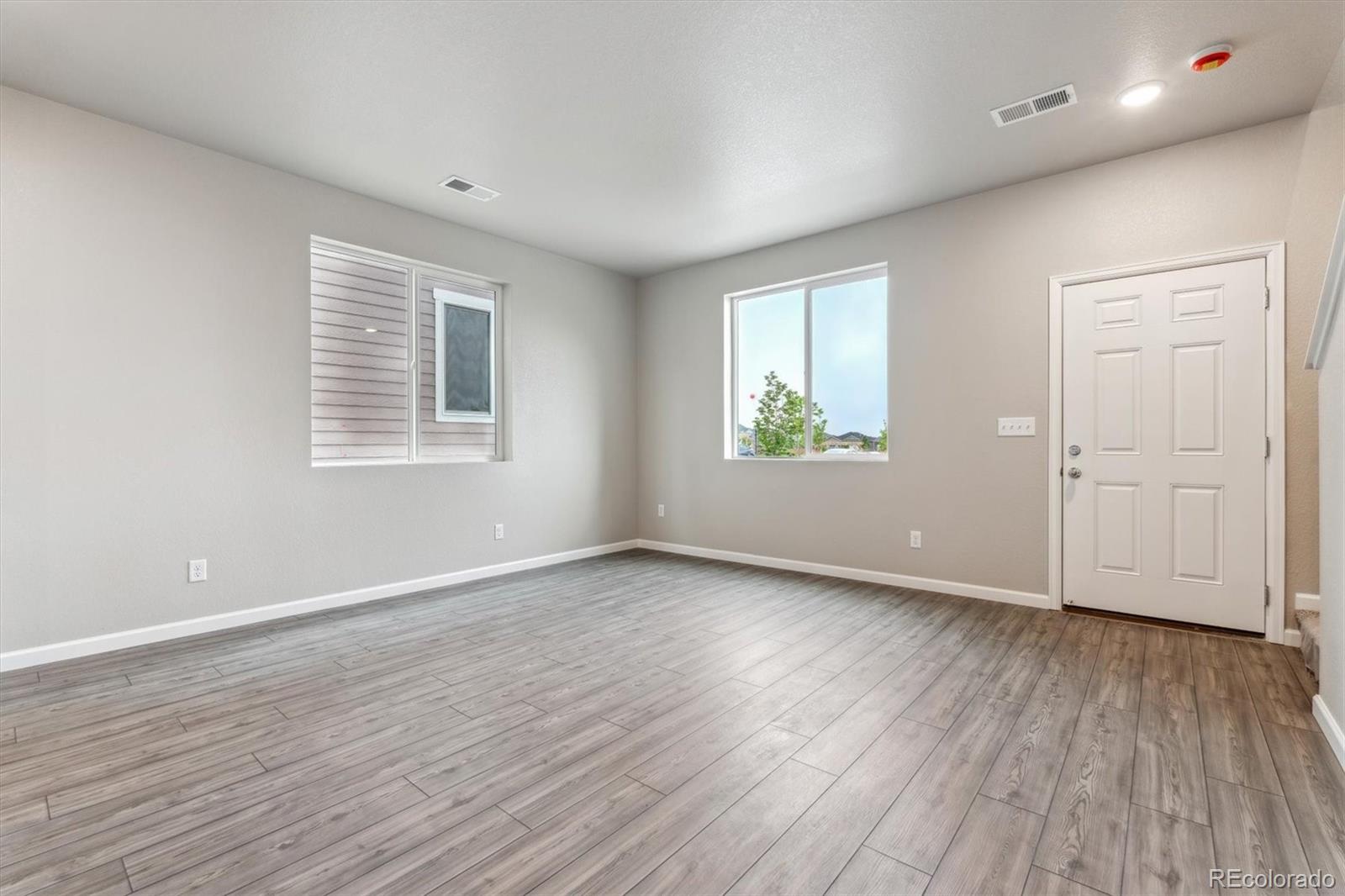 MLS Image #5 for 299  shoveler way,johnstown, Colorado