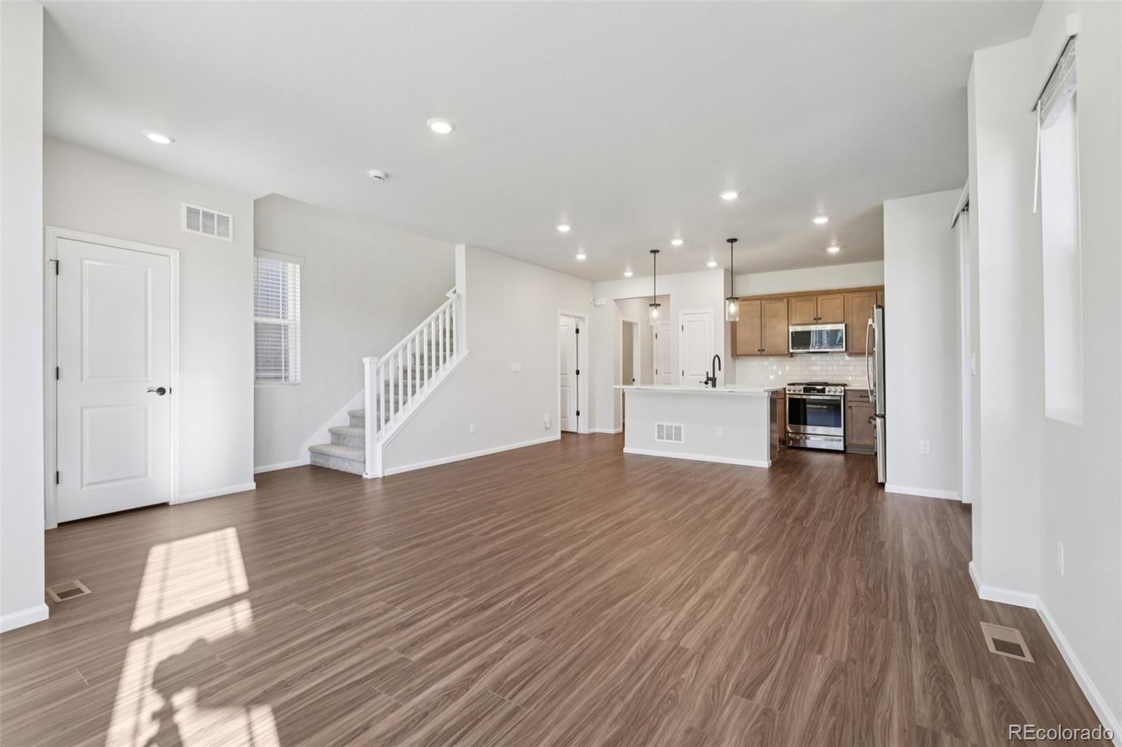 MLS Image #5 for 8777  whiteclover street,littleton, Colorado