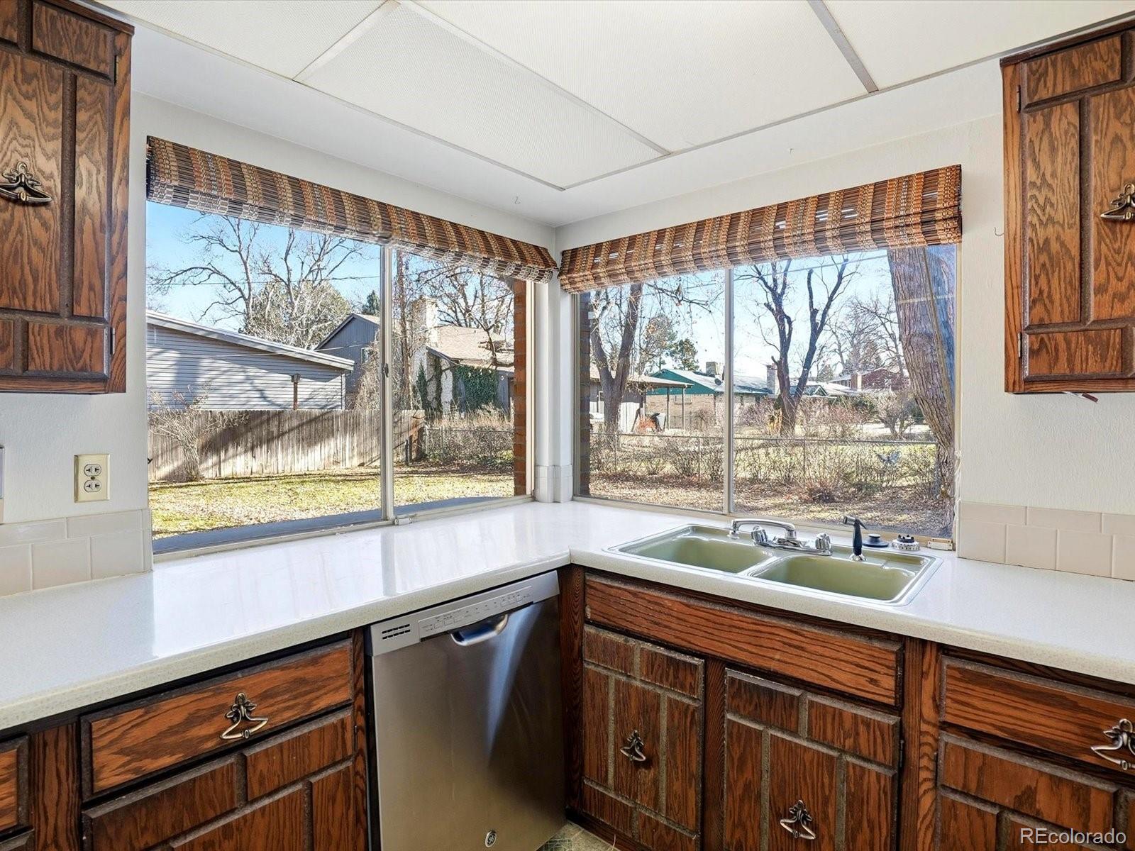 MLS Image #12 for 7172 e jewell avenue,denver, Colorado