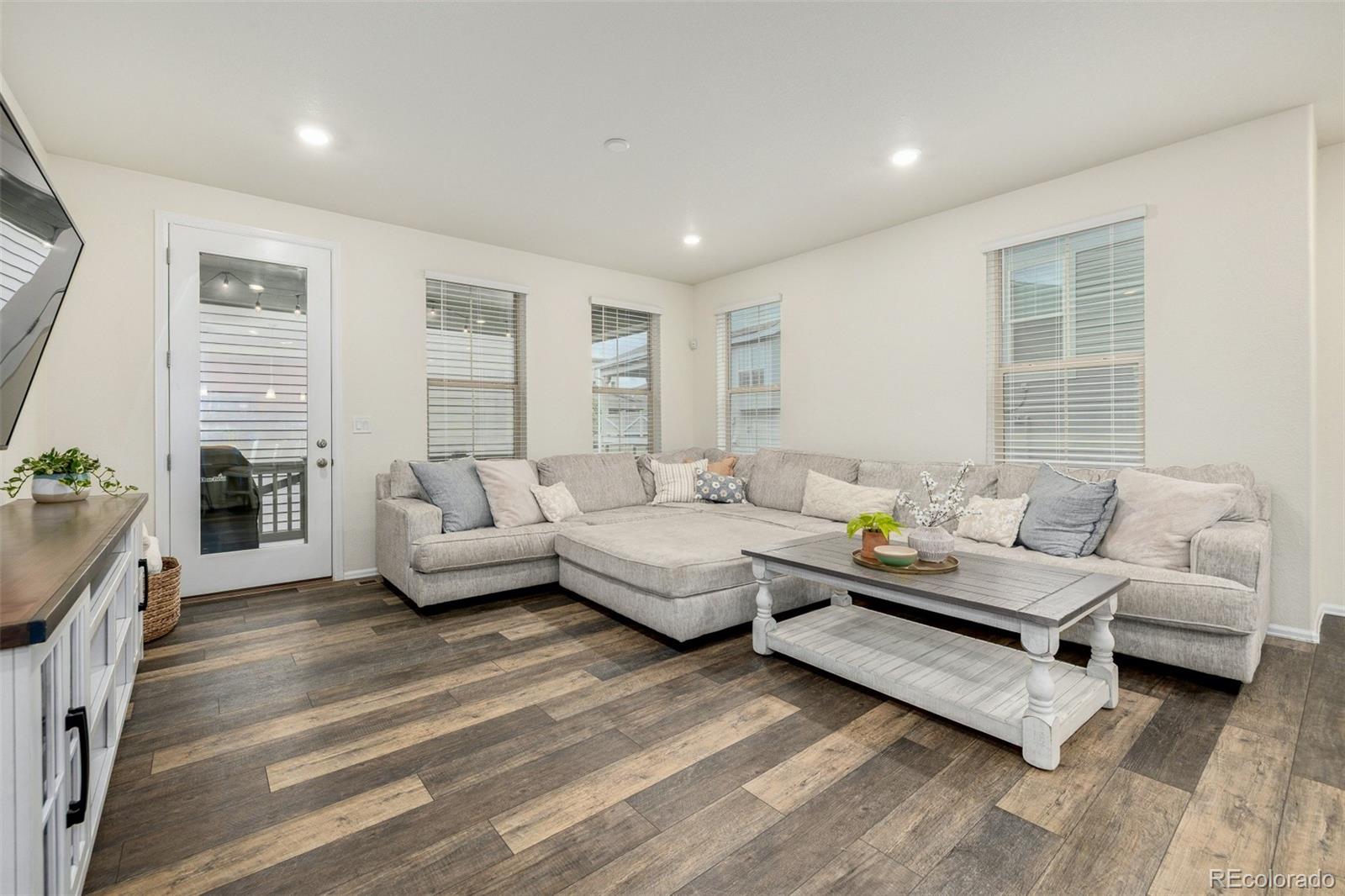 MLS Image #9 for 9723  bennett peak street,littleton, Colorado