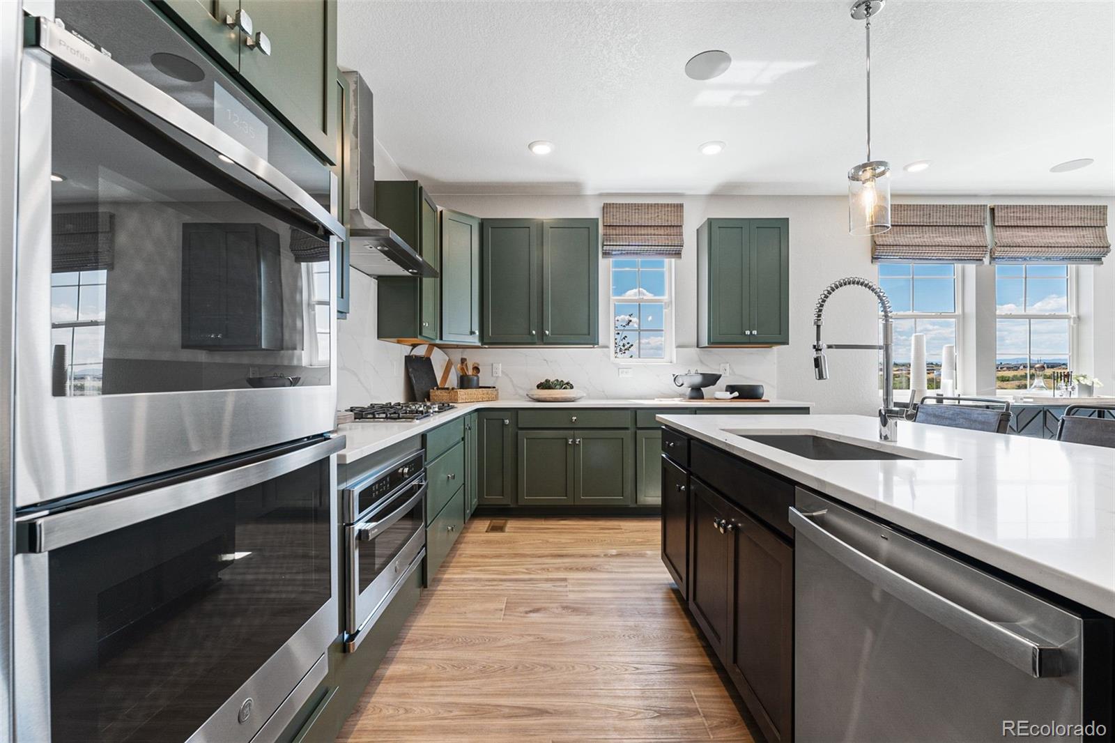 MLS Image #14 for 16988 w 92nd drive,arvada, Colorado