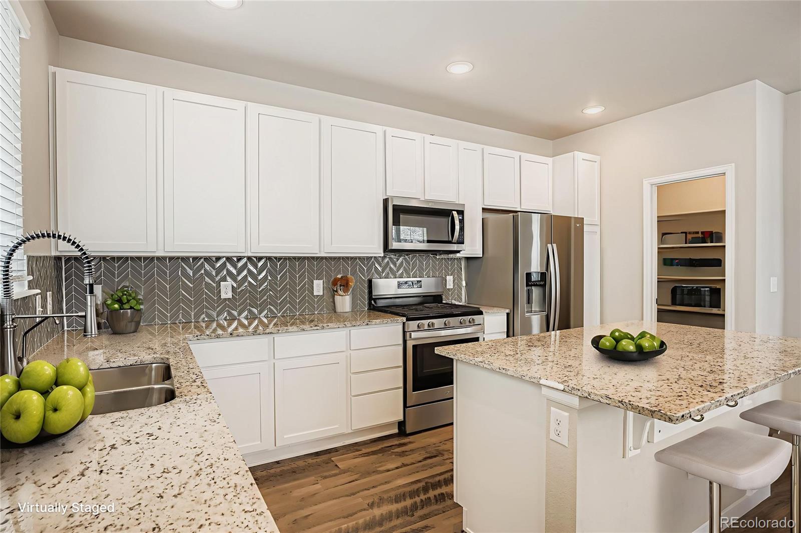 MLS Image #3 for 1315  hoyt street 1,lakewood, Colorado