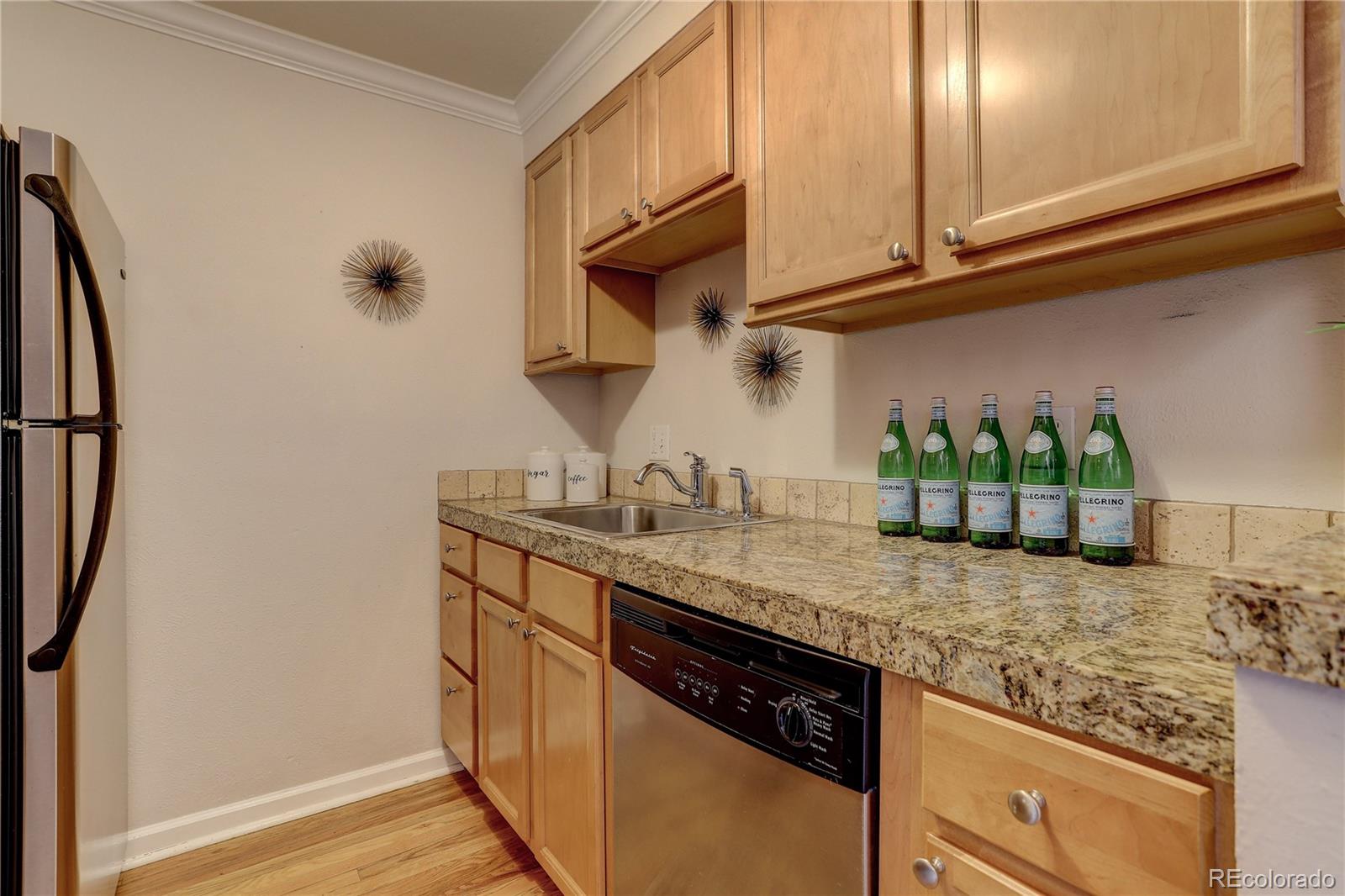 MLS Image #5 for 10 n ogden street 204,denver, Colorado