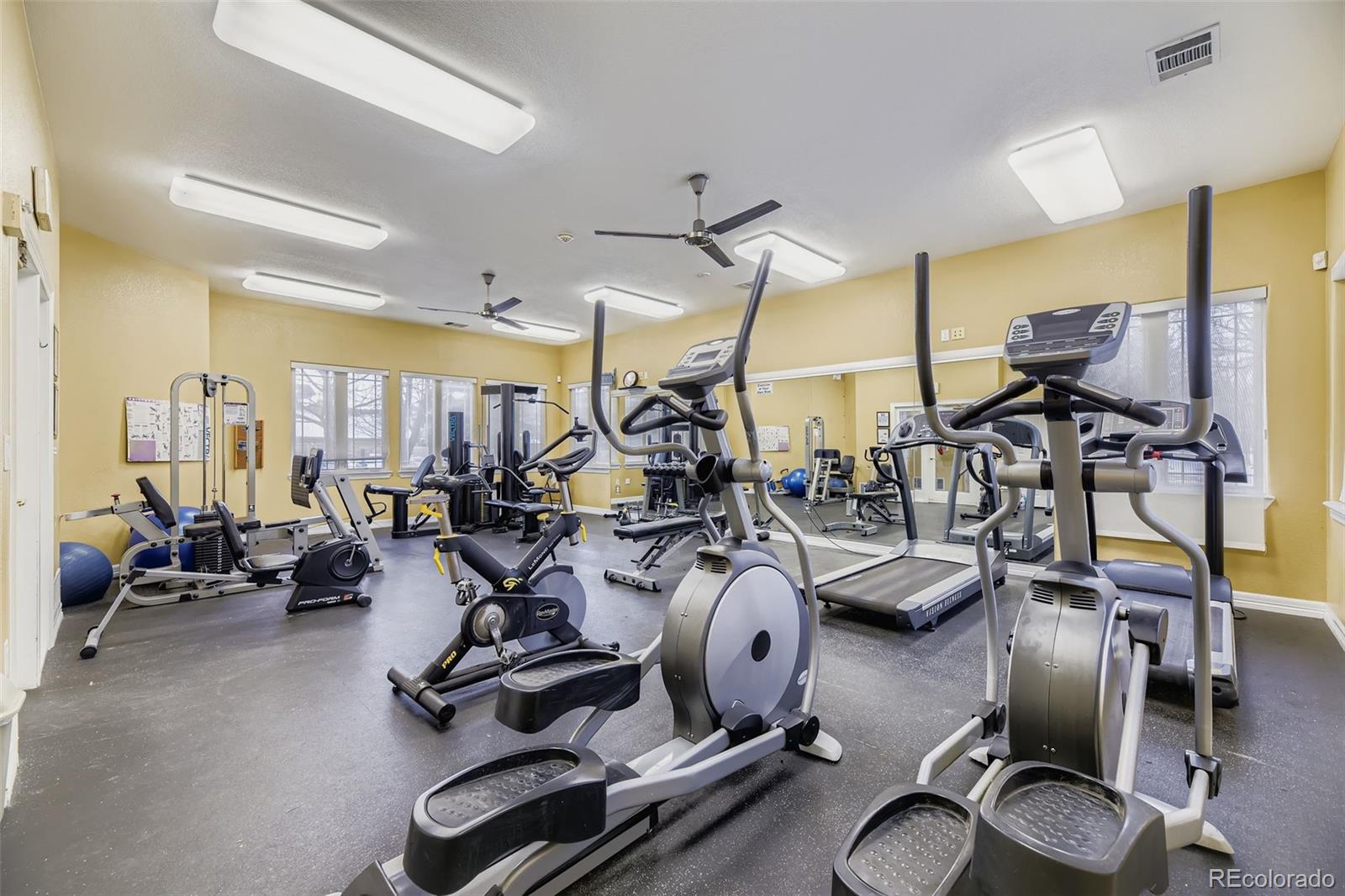 MLS Image #15 for 9568 w san juan circle,littleton, Colorado