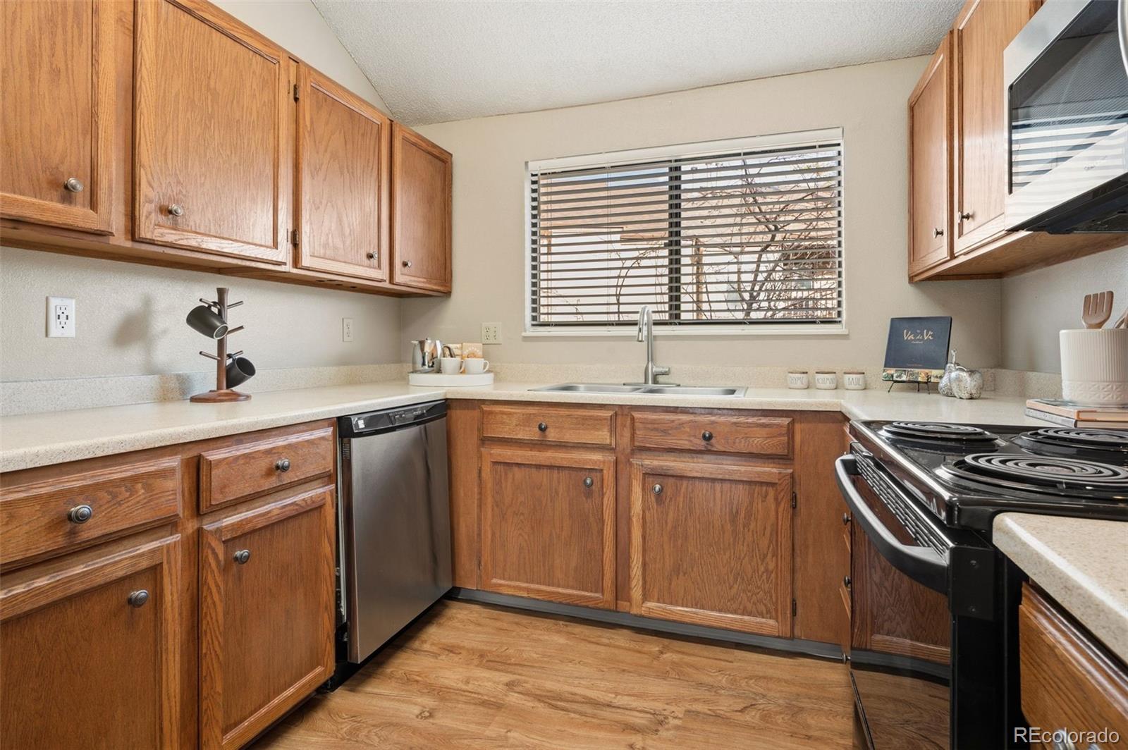 MLS Image #11 for 326  wright street 305,lakewood, Colorado