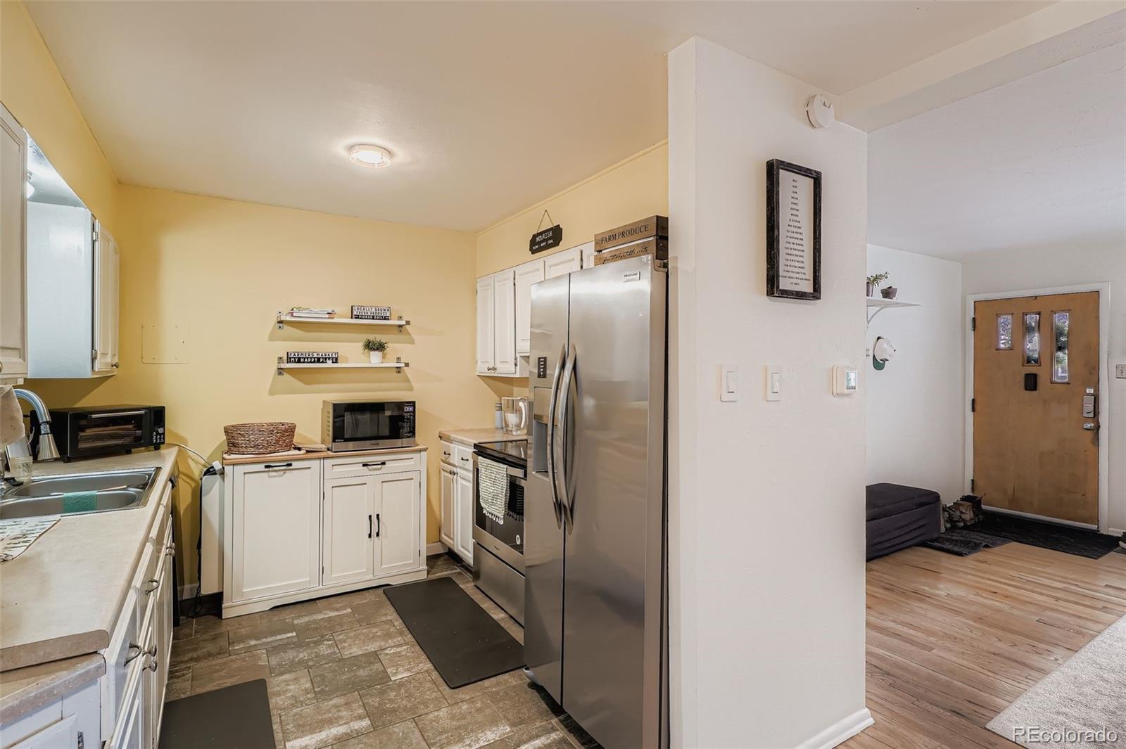 MLS Image #8 for 4860 e kansas drive,denver, Colorado