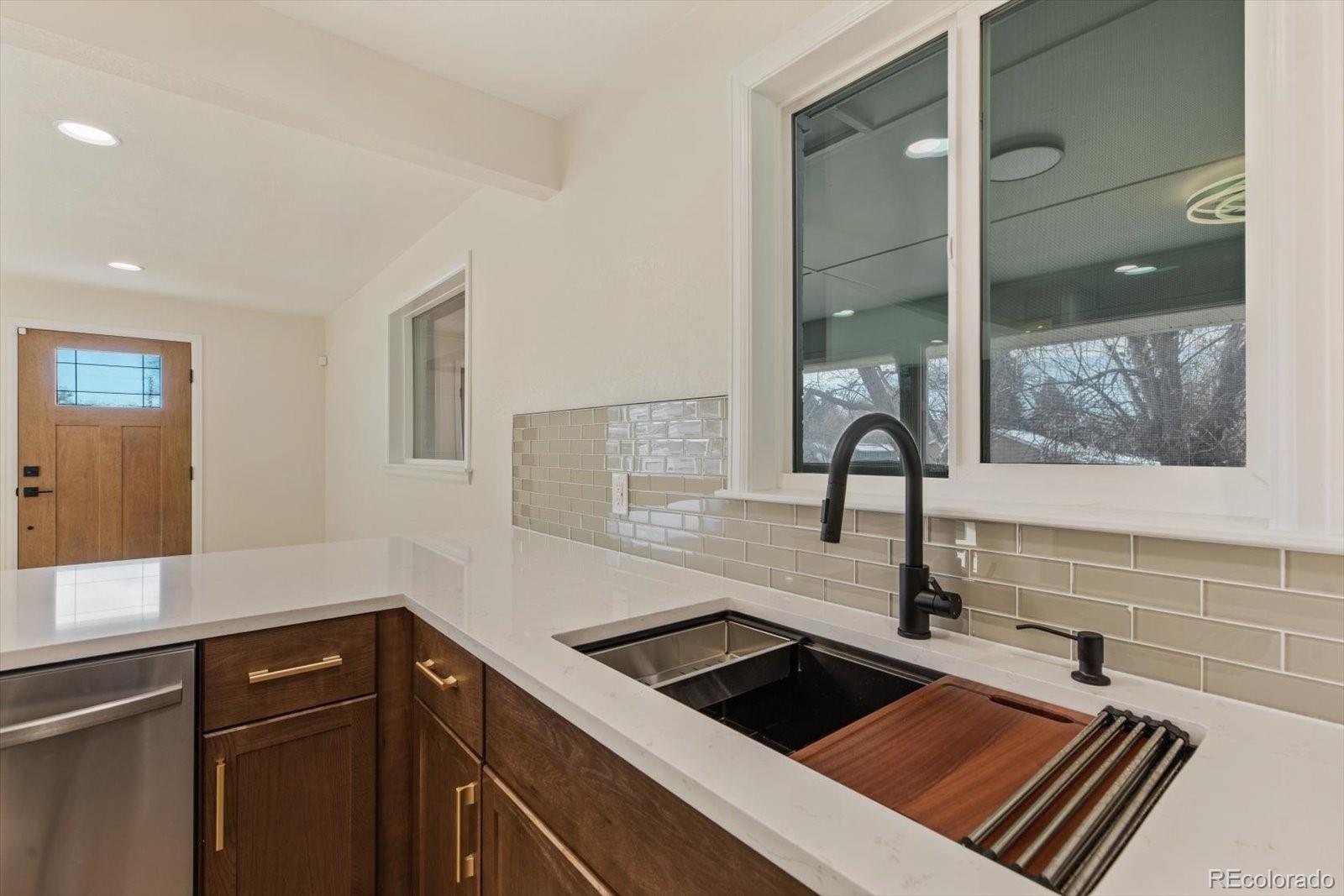MLS Image #10 for 6097 s elizabeth way,centennial, Colorado