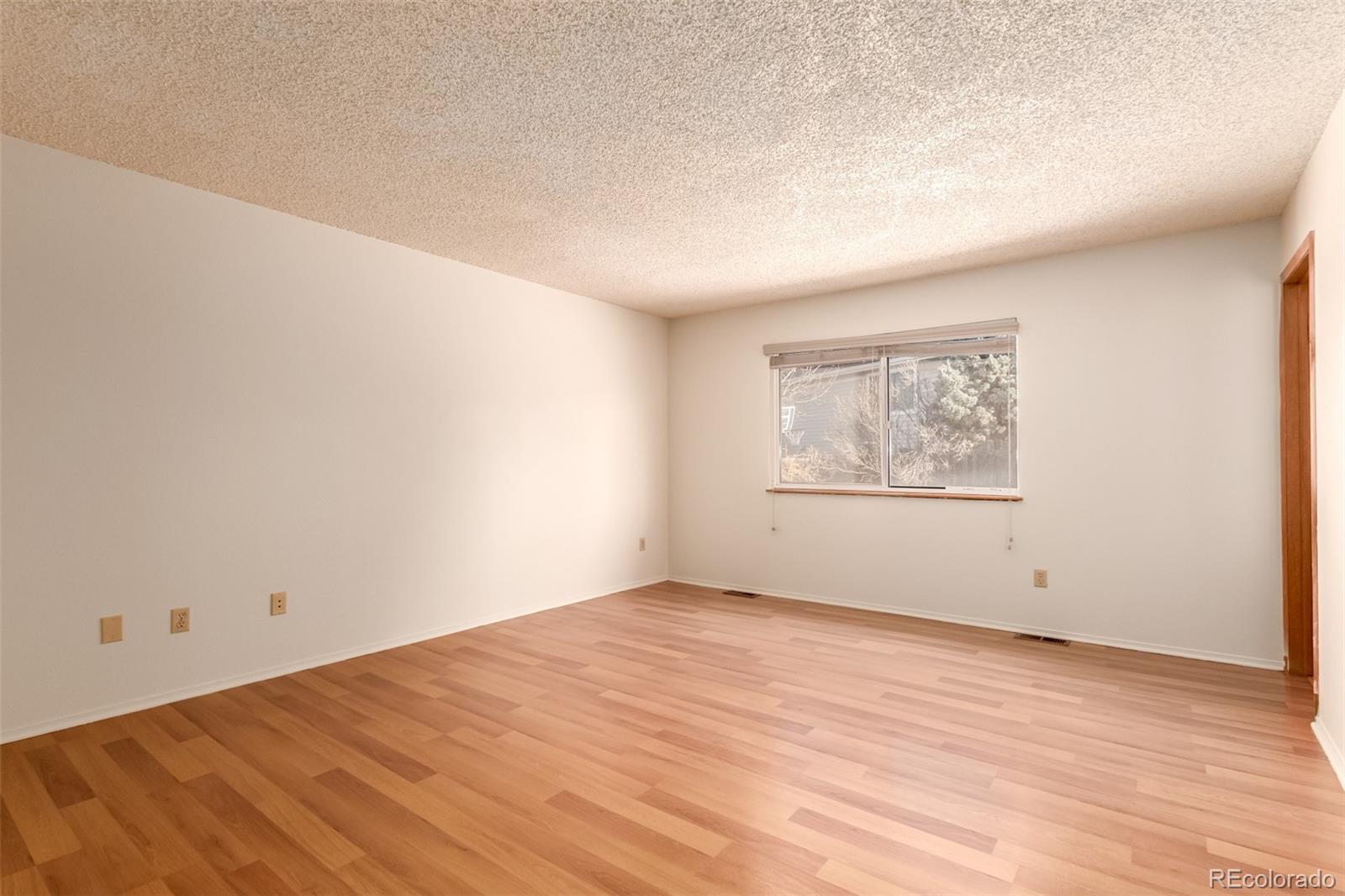 MLS Image #18 for 4660  argonne street,denver, Colorado
