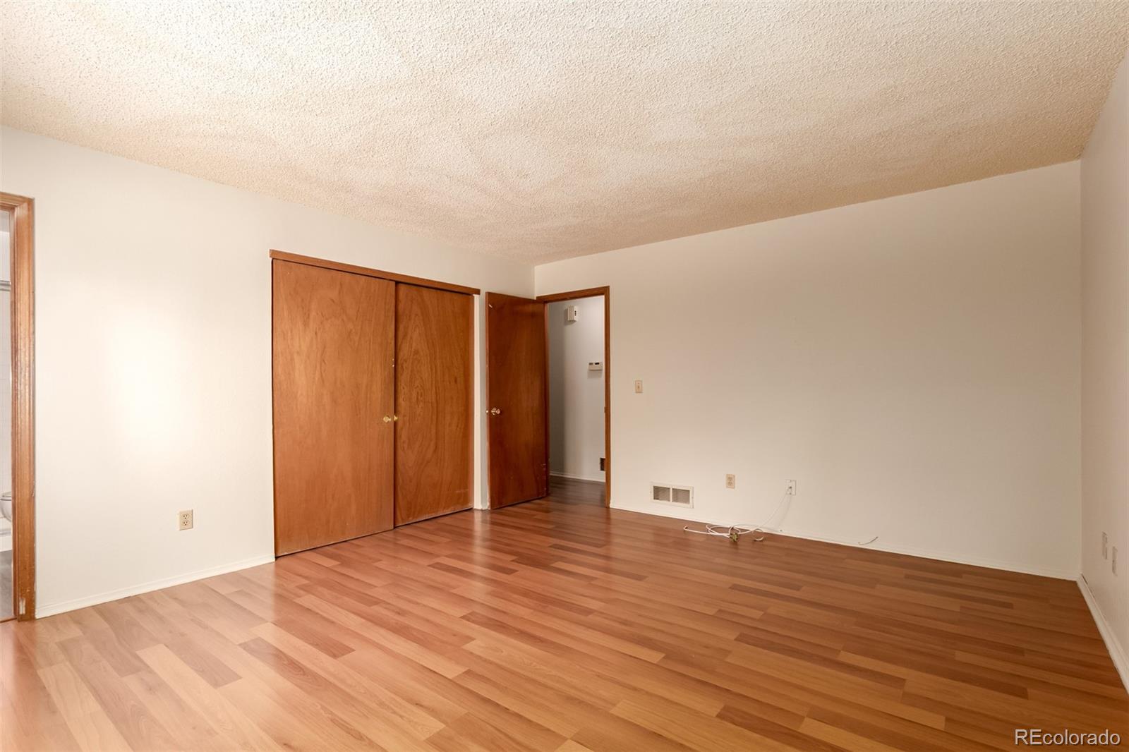MLS Image #19 for 4660  argonne street,denver, Colorado