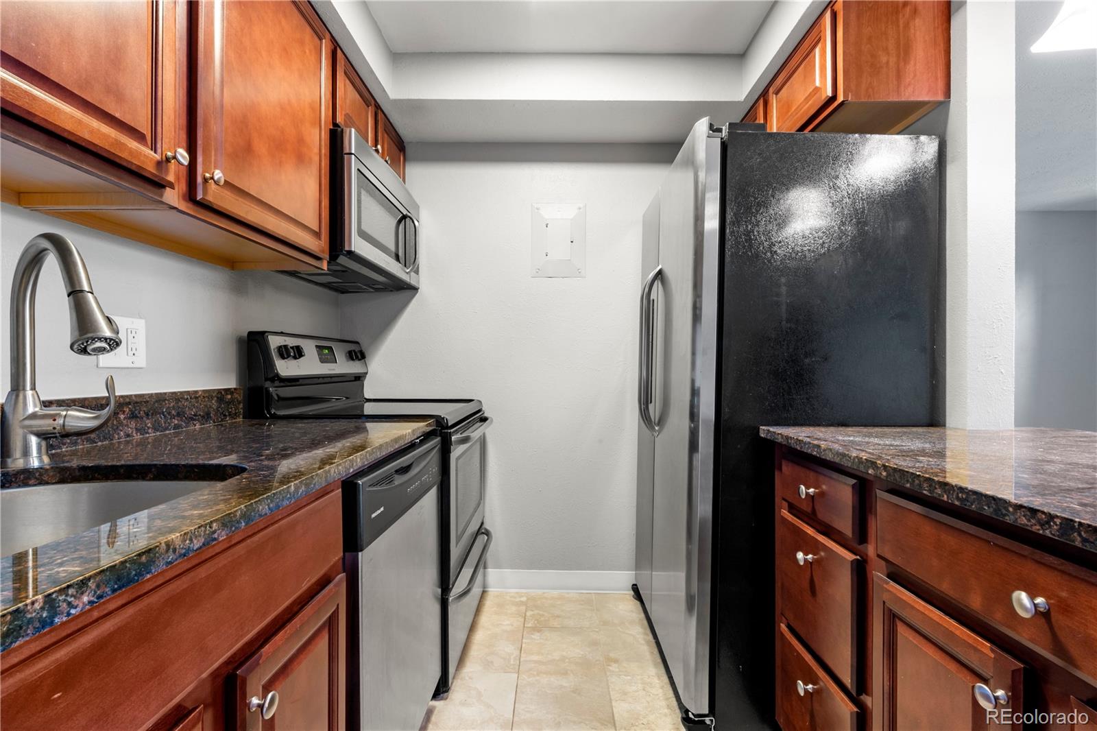 MLS Image #2 for 625 n pennsylvania street 407,denver, Colorado