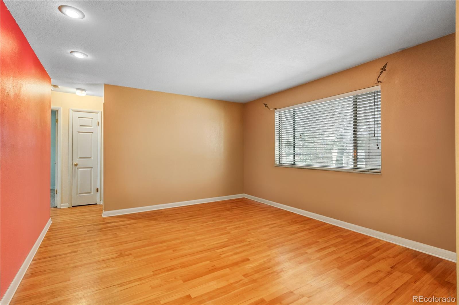 MLS Image #5 for 5180 e asbury avenue,denver, Colorado