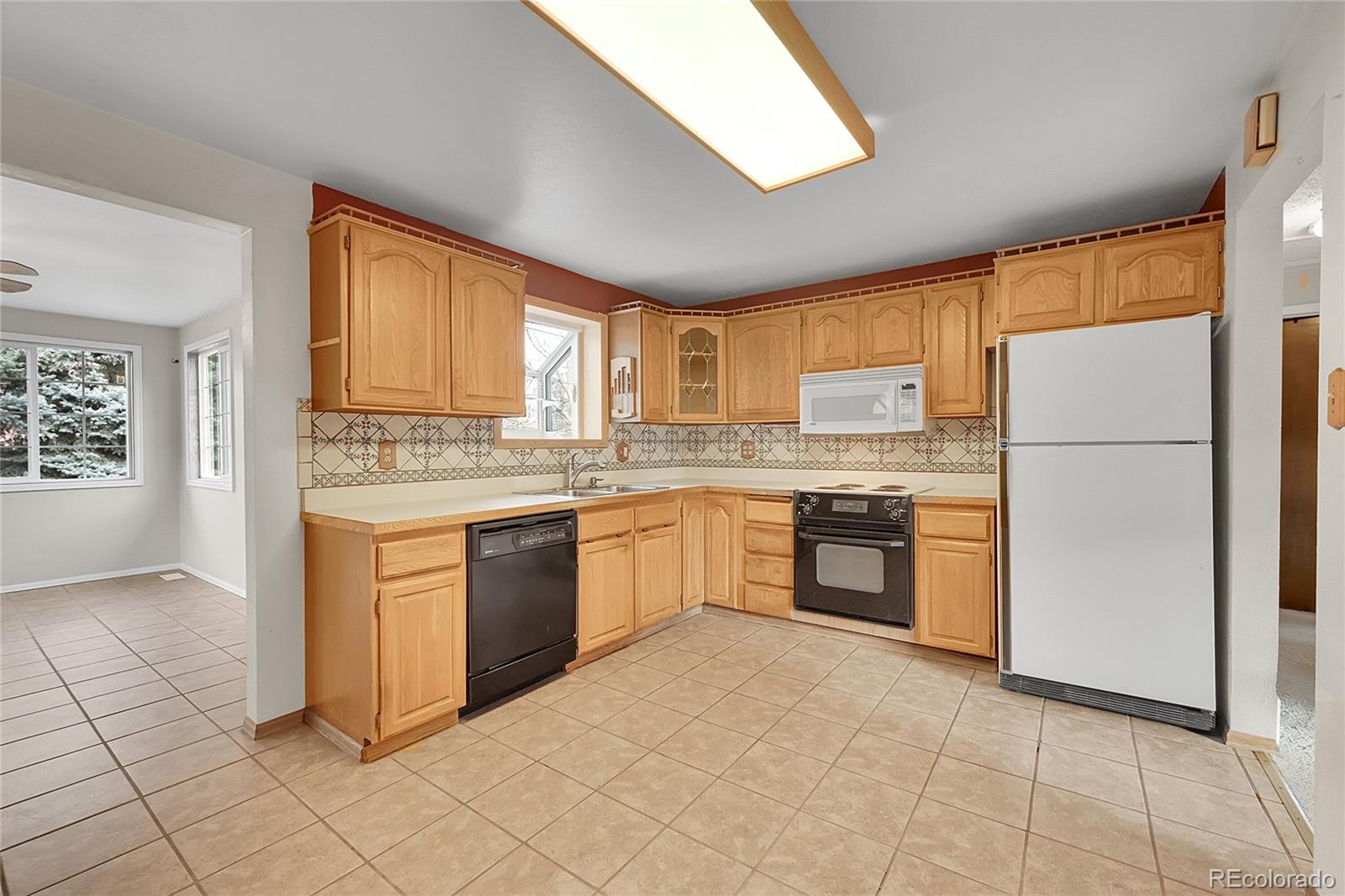 MLS Image #7 for 9083 w iowa avenue,lakewood, Colorado