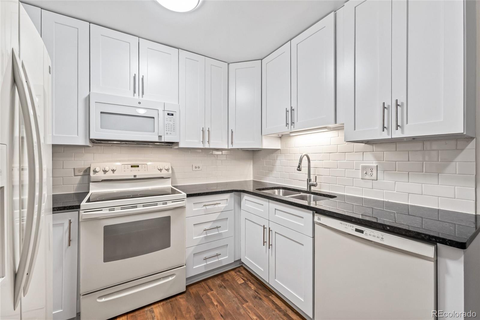 MLS Image #6 for 610 s alton way 1b,denver, Colorado
