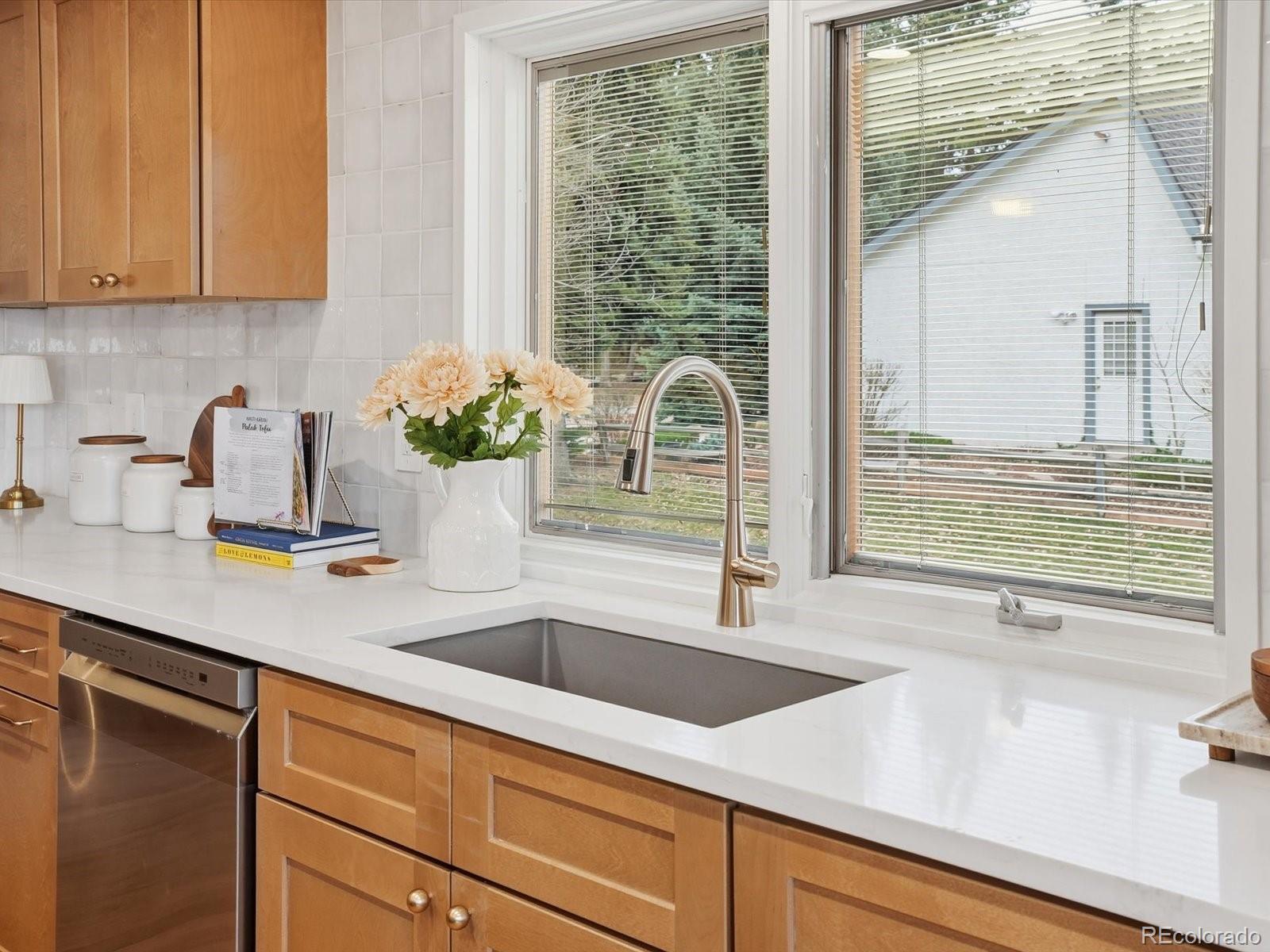 MLS Image #9 for 10159 e fair circle,englewood, Colorado