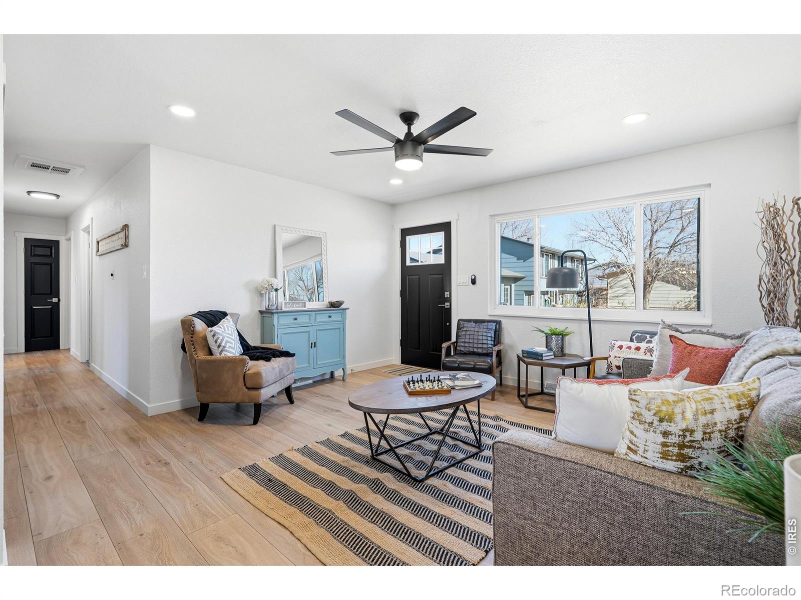 MLS Image #5 for 1506  sanchez court,platteville, Colorado