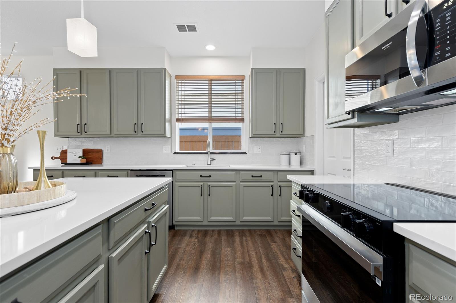 MLS Image #15 for 4963 s zephyr street,littleton, Colorado