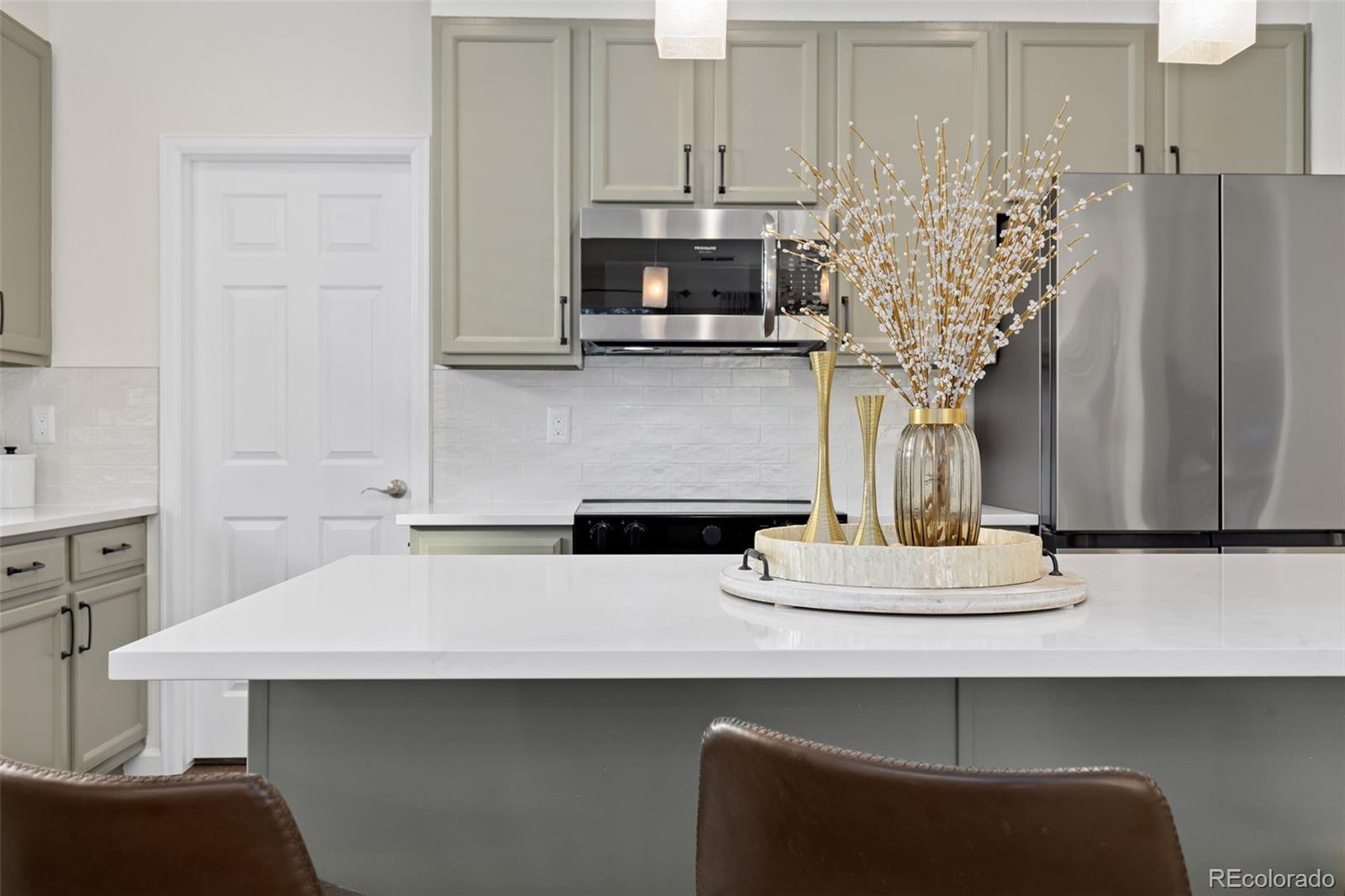 MLS Image #16 for 4963 s zephyr street,littleton, Colorado