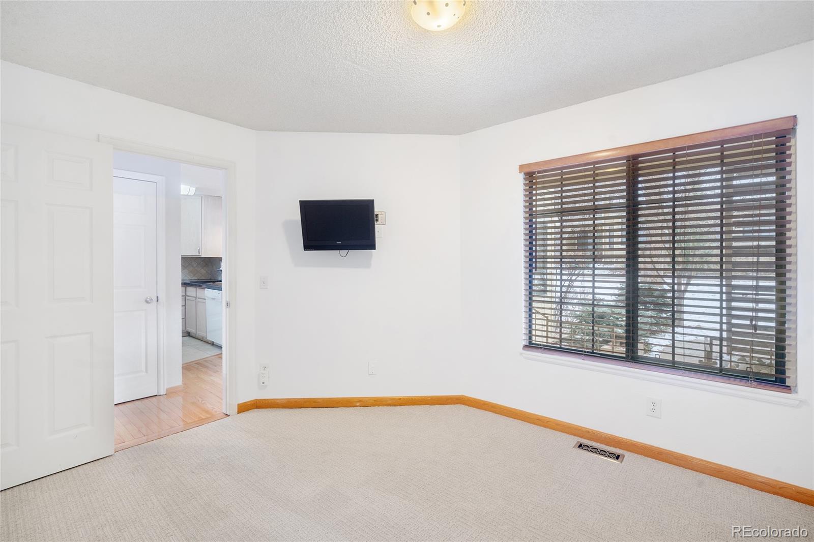 MLS Image #13 for 4862 e kentucky avenue d,denver, Colorado
