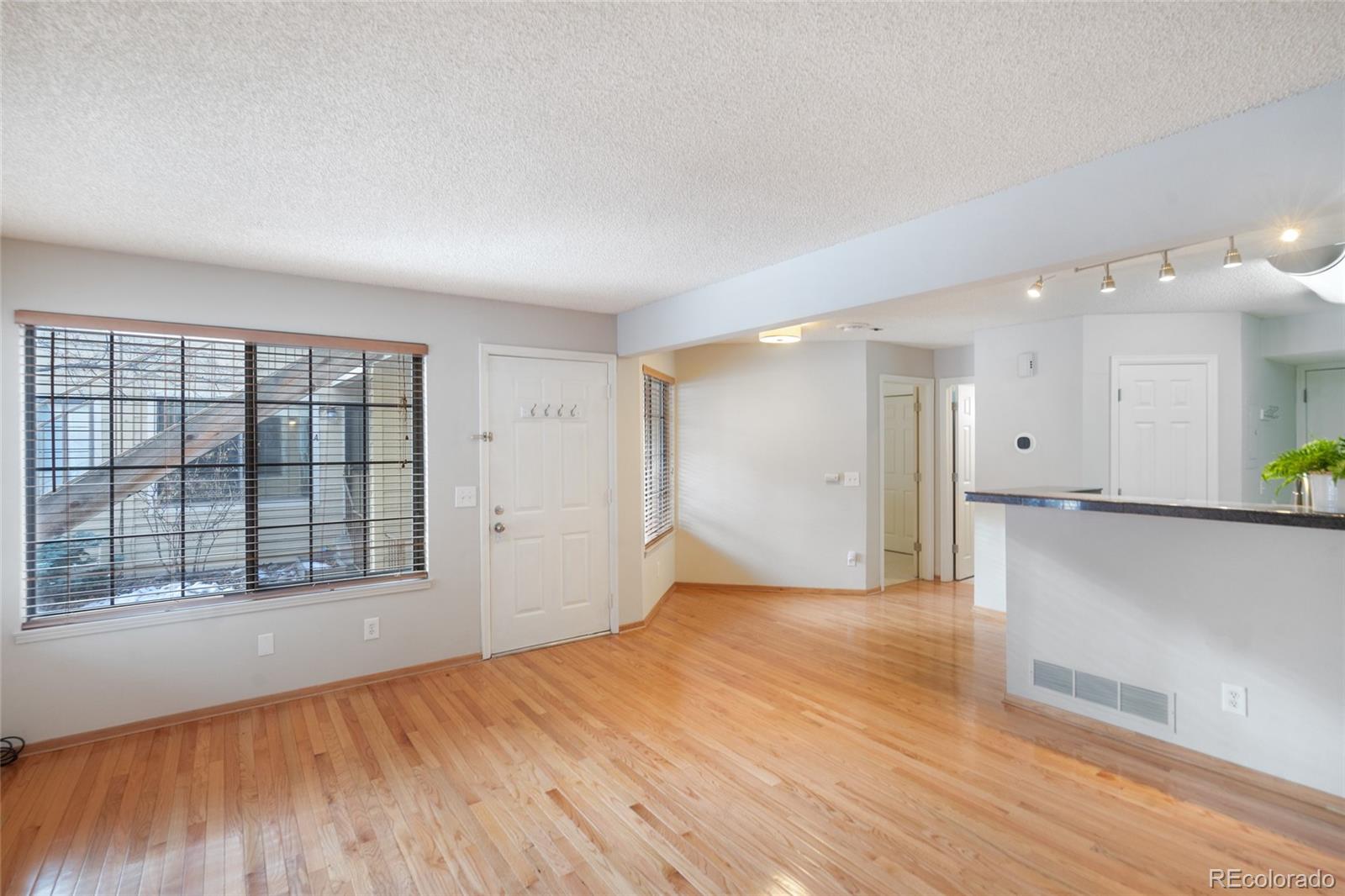 MLS Image #9 for 4862 e kentucky avenue d,denver, Colorado