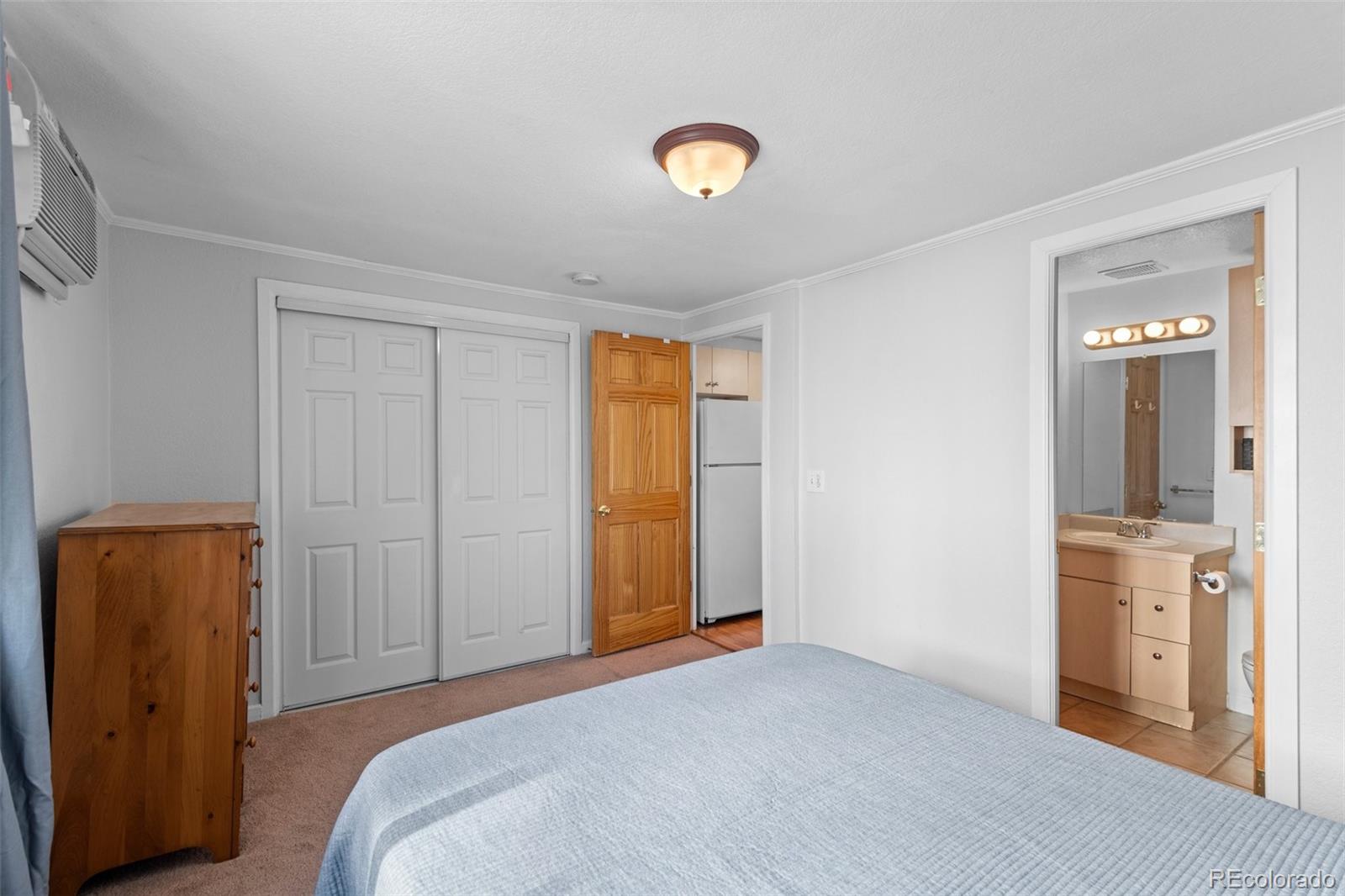 MLS Image #17 for 336 n grant street 202,denver, Colorado