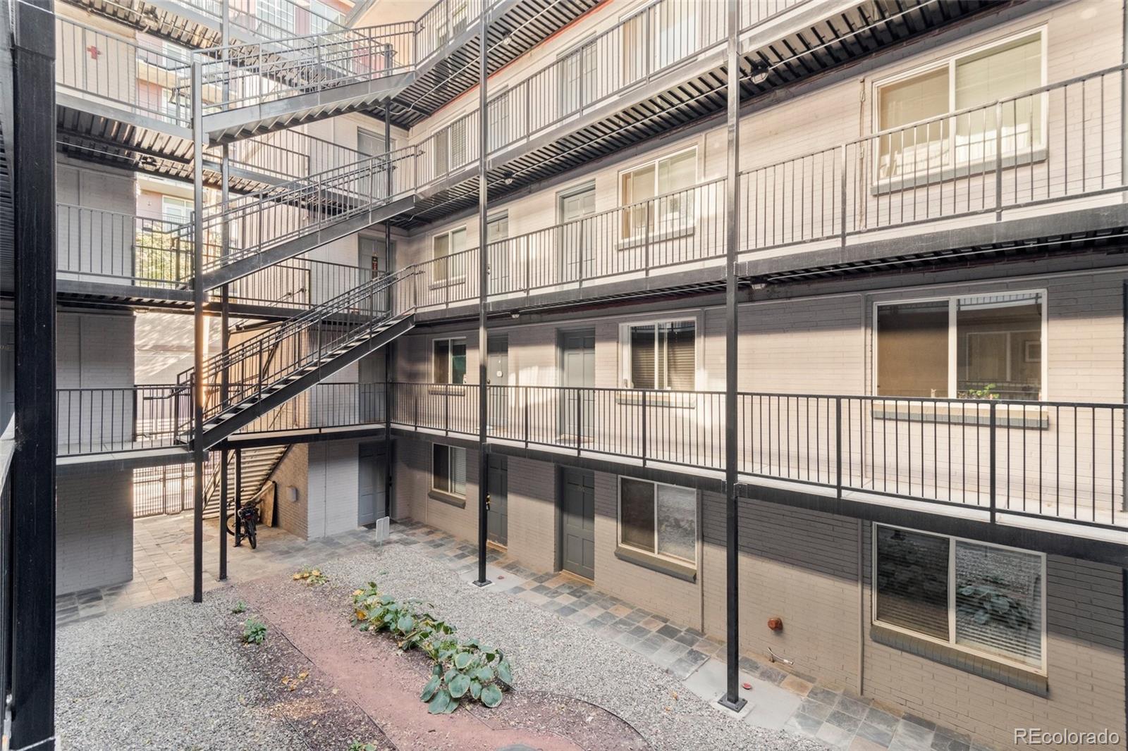 MLS Image #4 for 336 n grant street 202,denver, Colorado