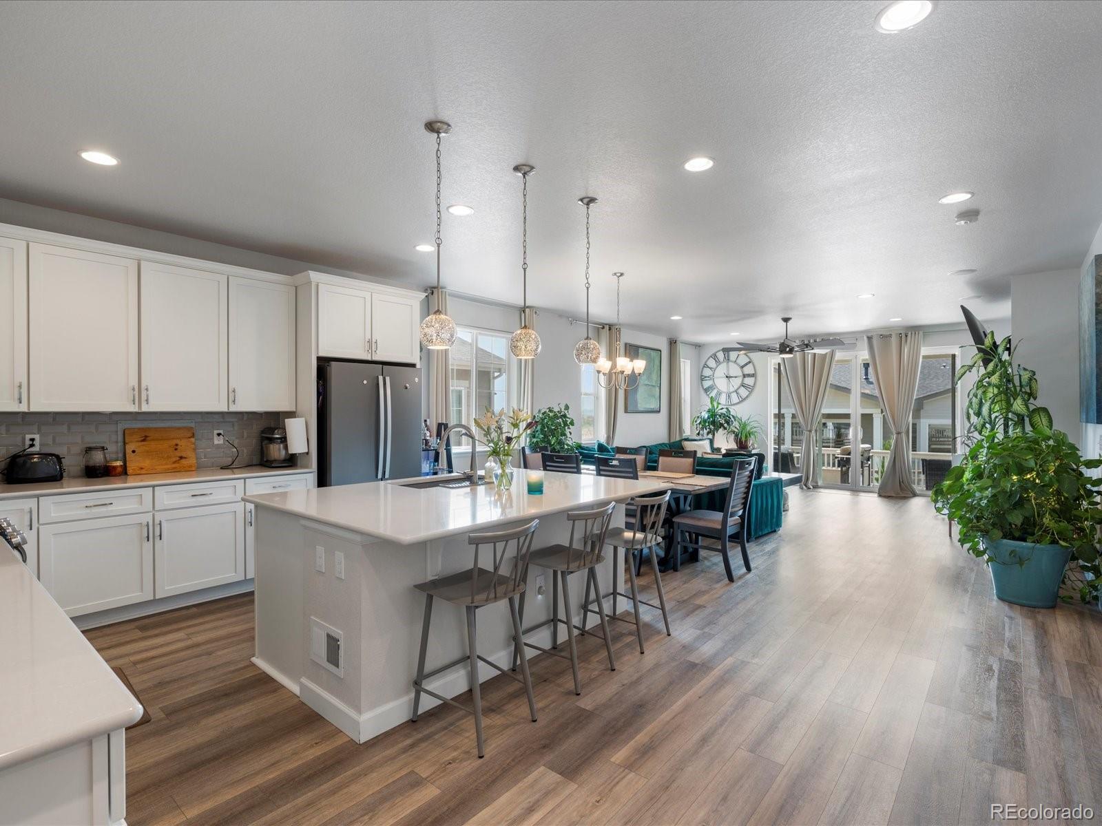 MLS Image #12 for 3921  eaton park street,aurora, Colorado