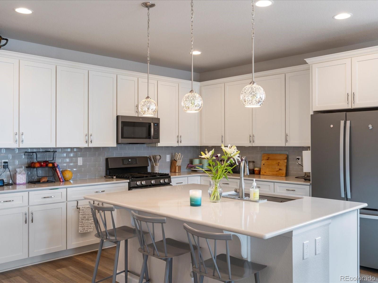 MLS Image #14 for 3921  eaton park street,aurora, Colorado