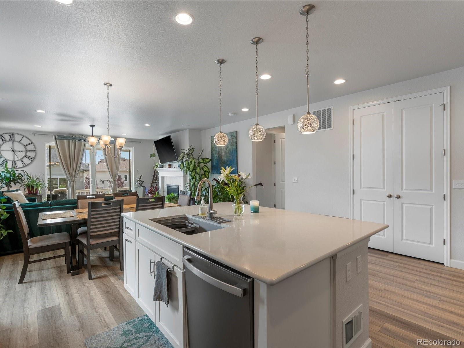 MLS Image #15 for 3921  eaton park street,aurora, Colorado