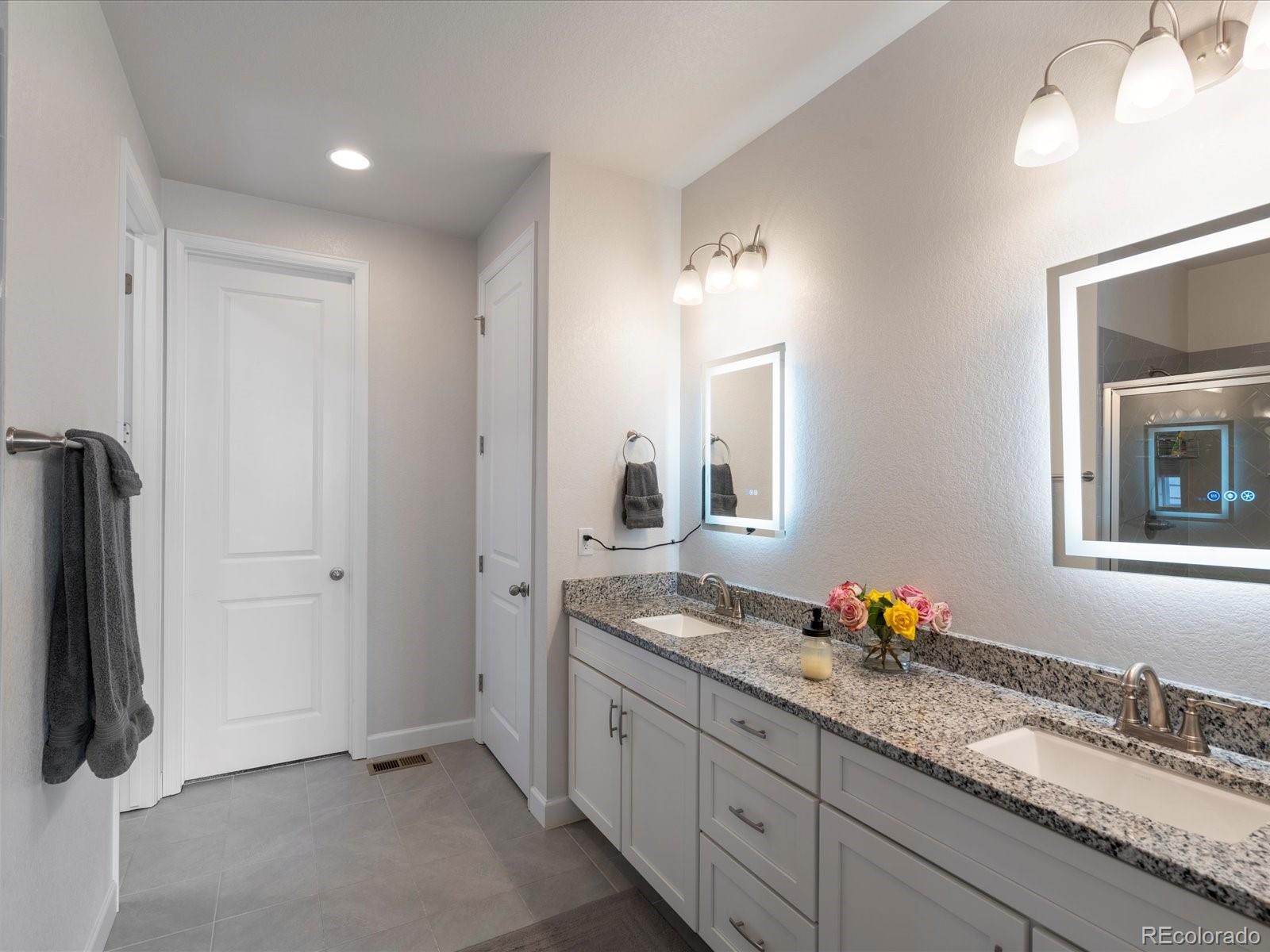 MLS Image #27 for 3921  eaton park street,aurora, Colorado