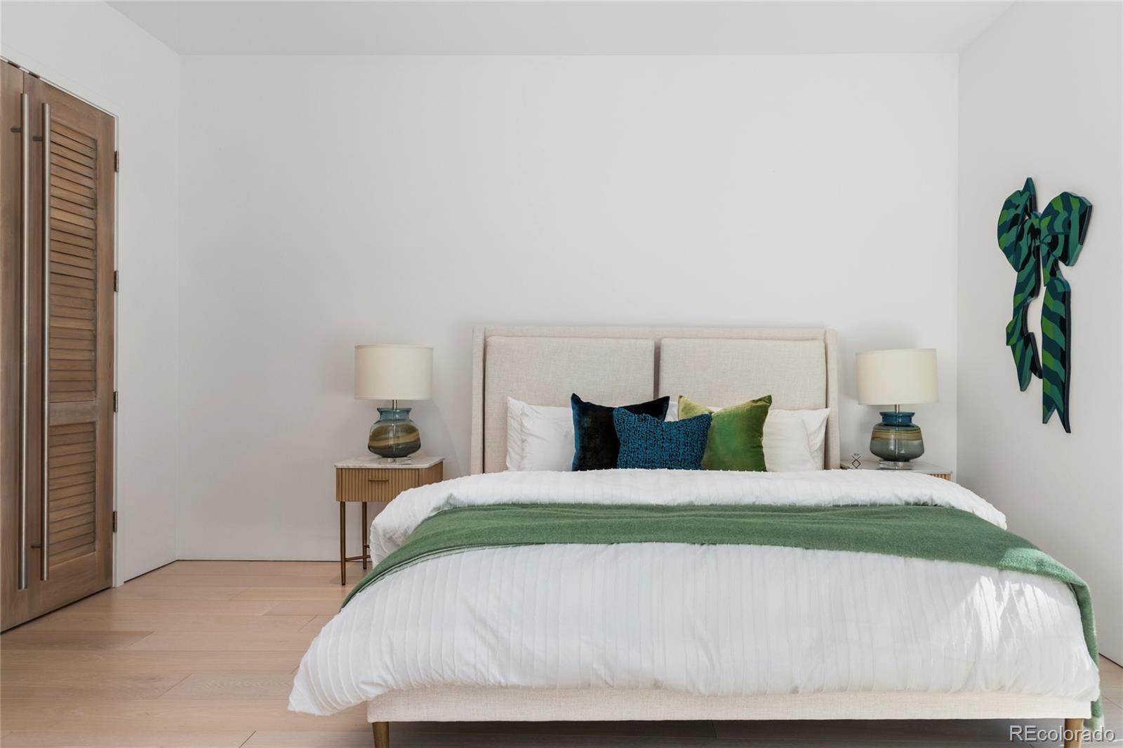 MLS Image #26 for 121 s cherry street,denver, Colorado