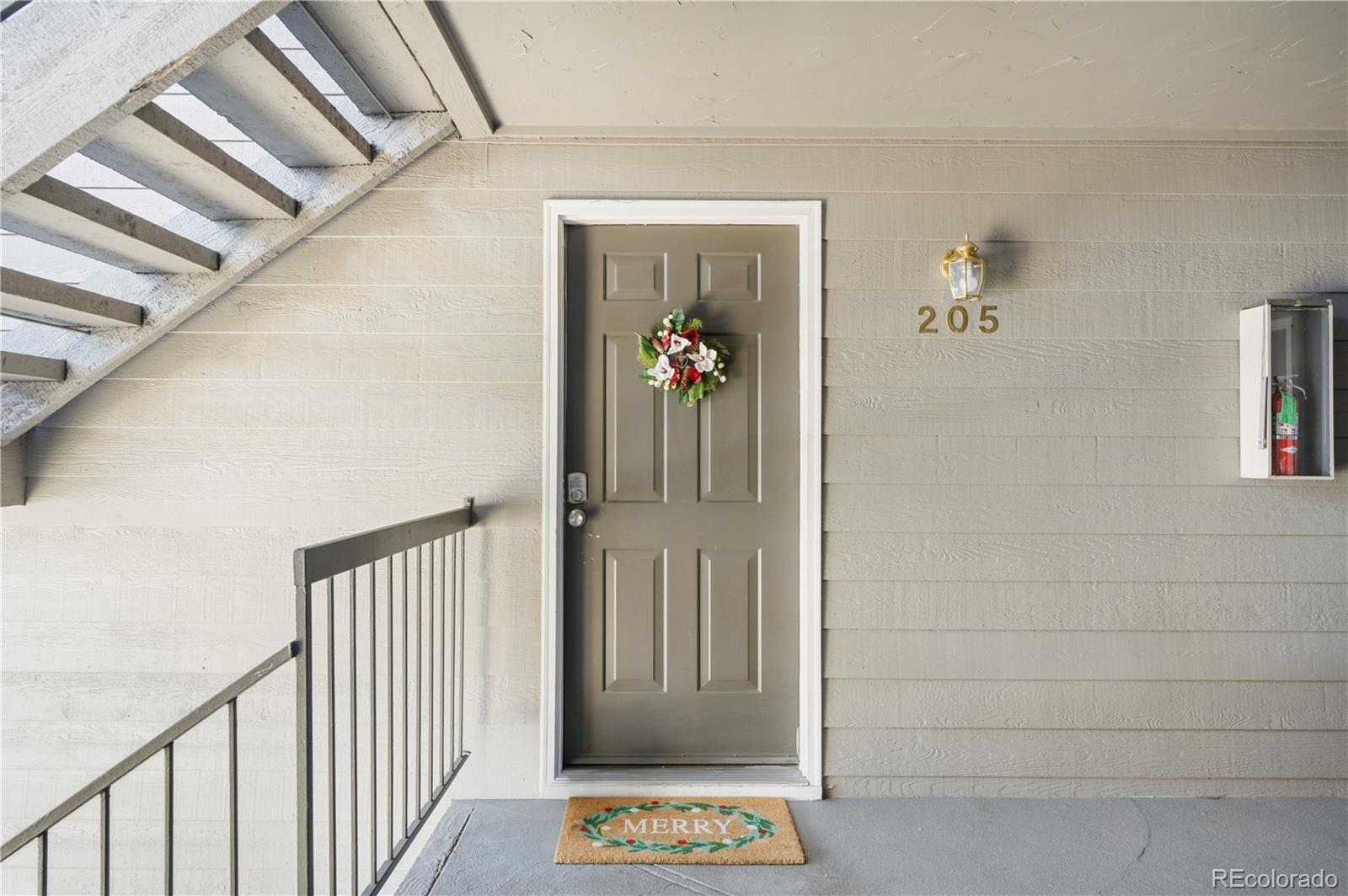 MLS Image #13 for 2575 s syracuse way d-205,denver, Colorado
