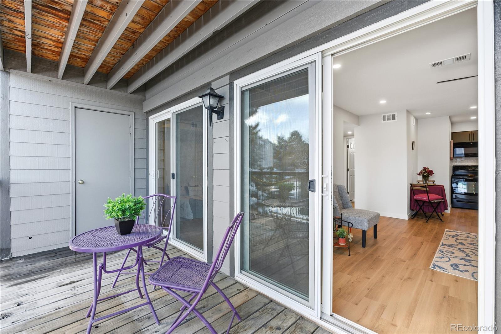 MLS Image #8 for 2575 s syracuse way d-205,denver, Colorado