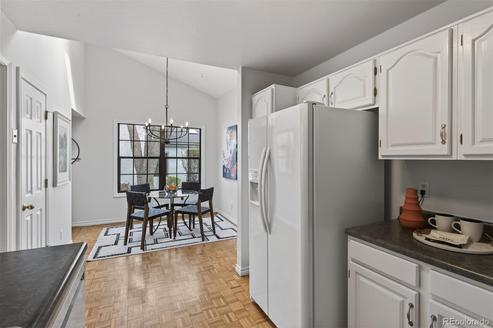 MLS Image #10 for 1615 s syracuse street,denver, Colorado