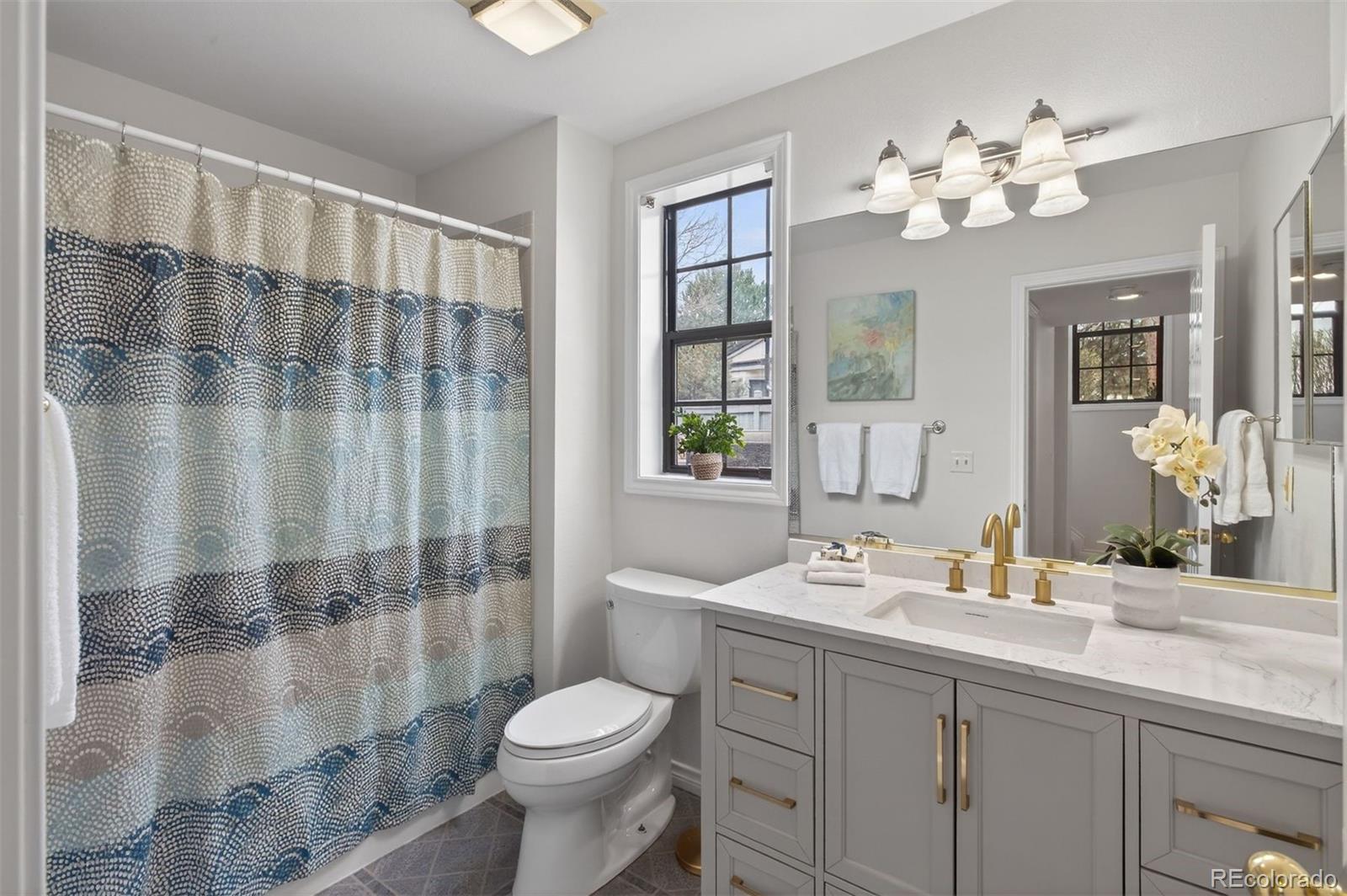 MLS Image #22 for 1615 s syracuse street,denver, Colorado