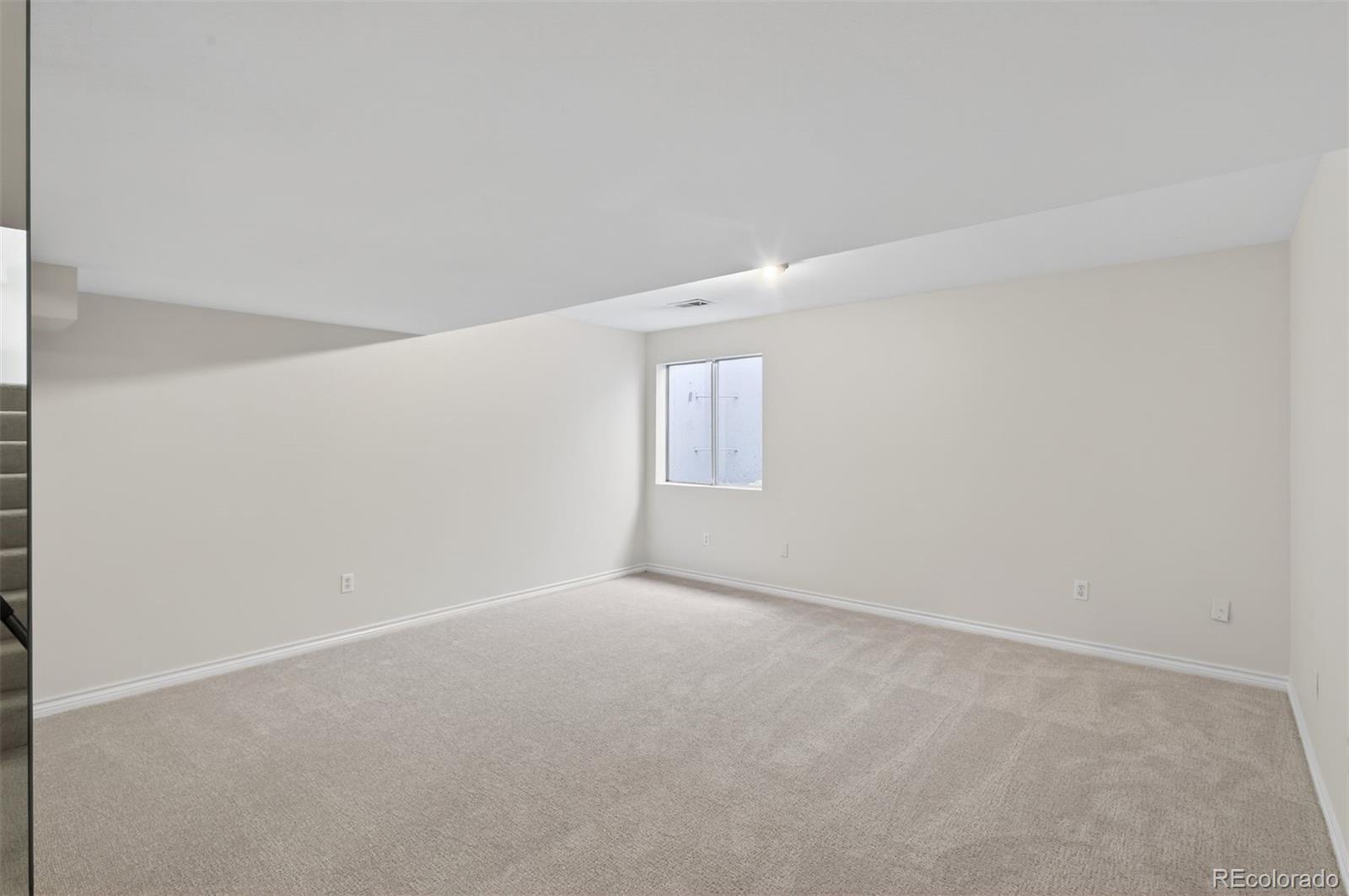 MLS Image #27 for 1615 s syracuse street,denver, Colorado