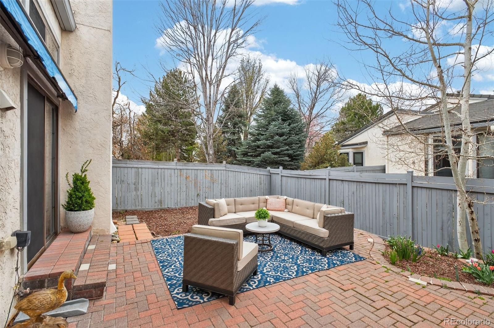 MLS Image #30 for 1615 s syracuse street,denver, Colorado