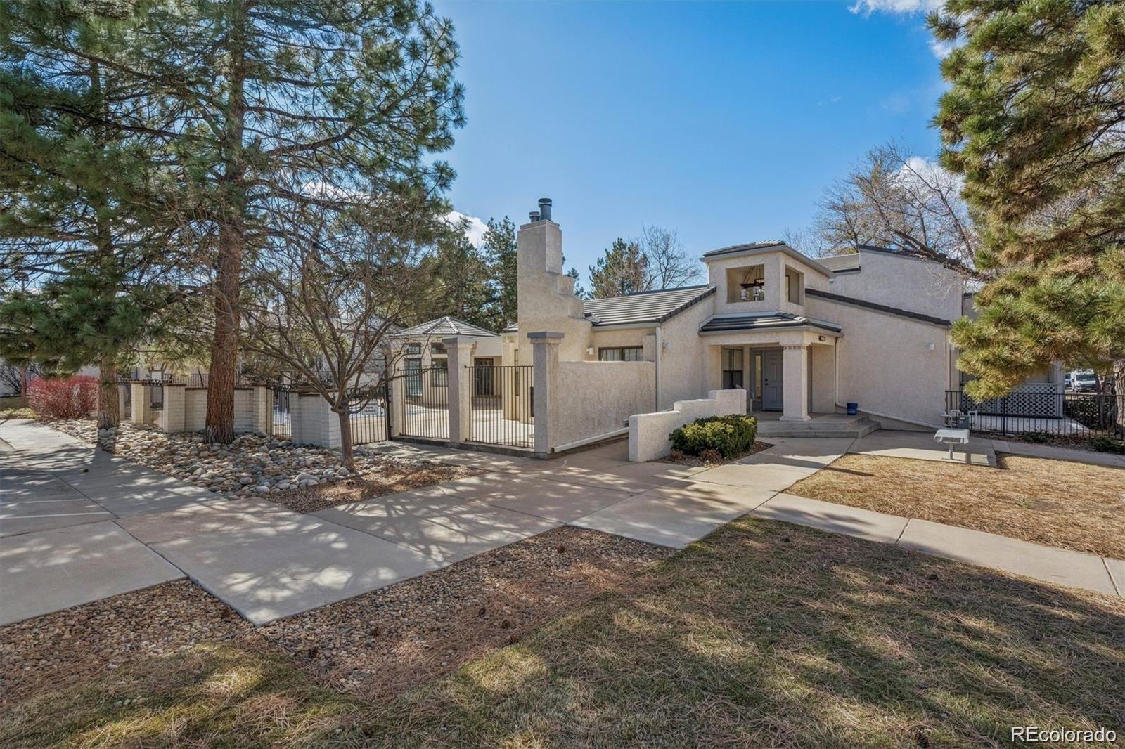 MLS Image #38 for 1615 s syracuse street,denver, Colorado