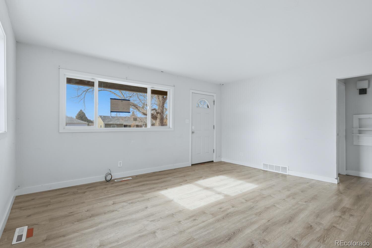 MLS Image #3 for 1170  elmira street,aurora, Colorado