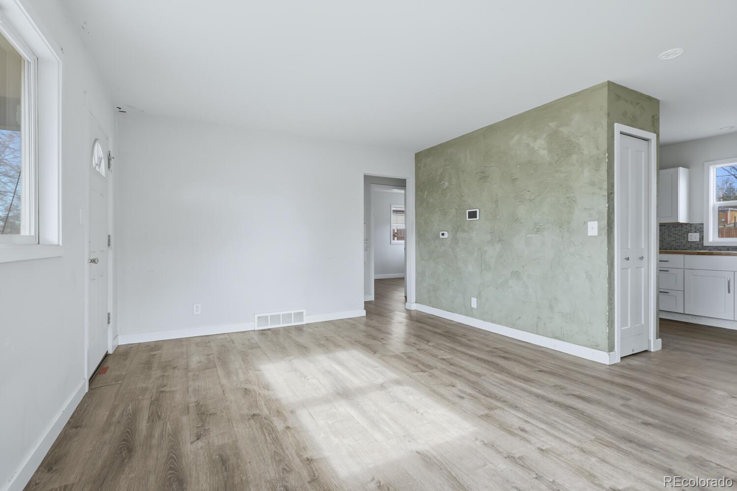 MLS Image #5 for 1170  elmira street,aurora, Colorado